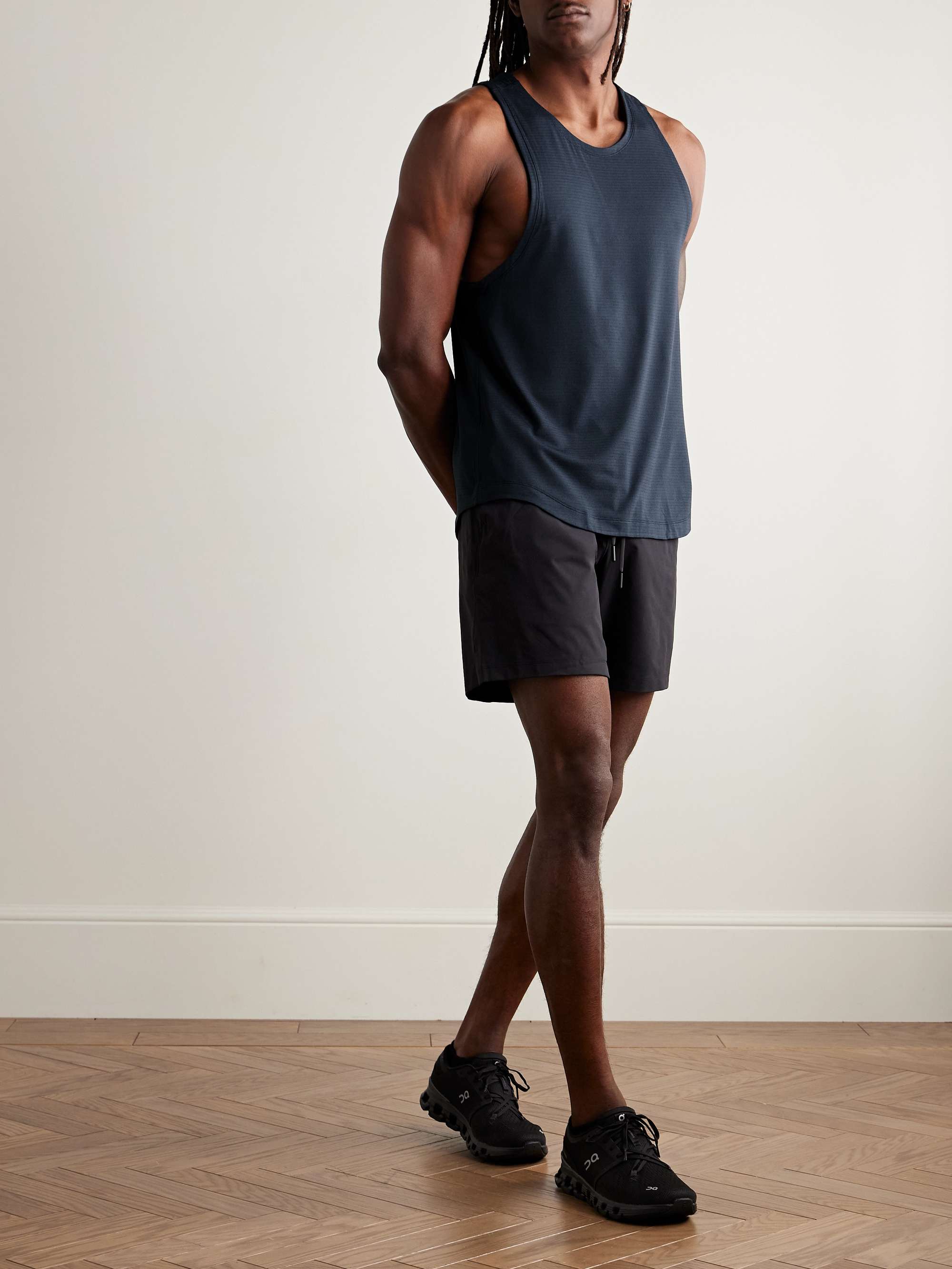LULULEMON 