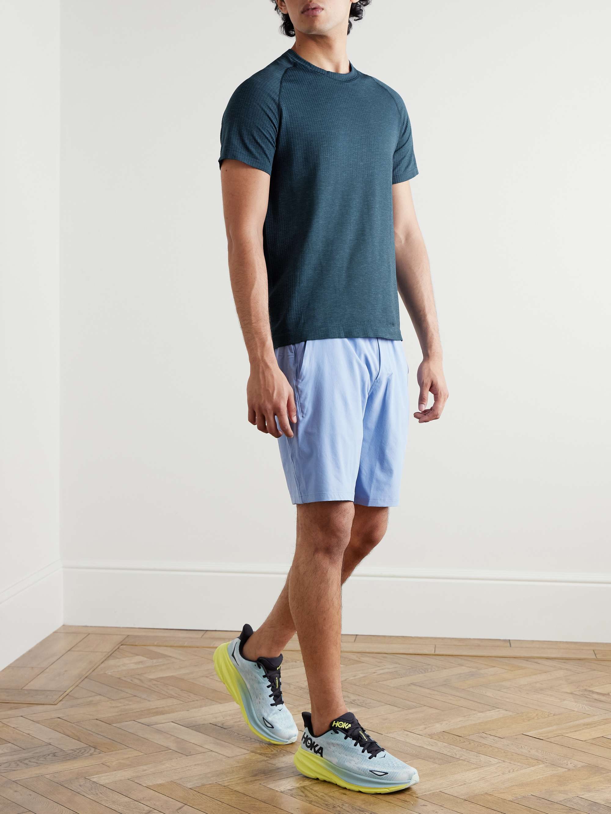 LULULEMON 