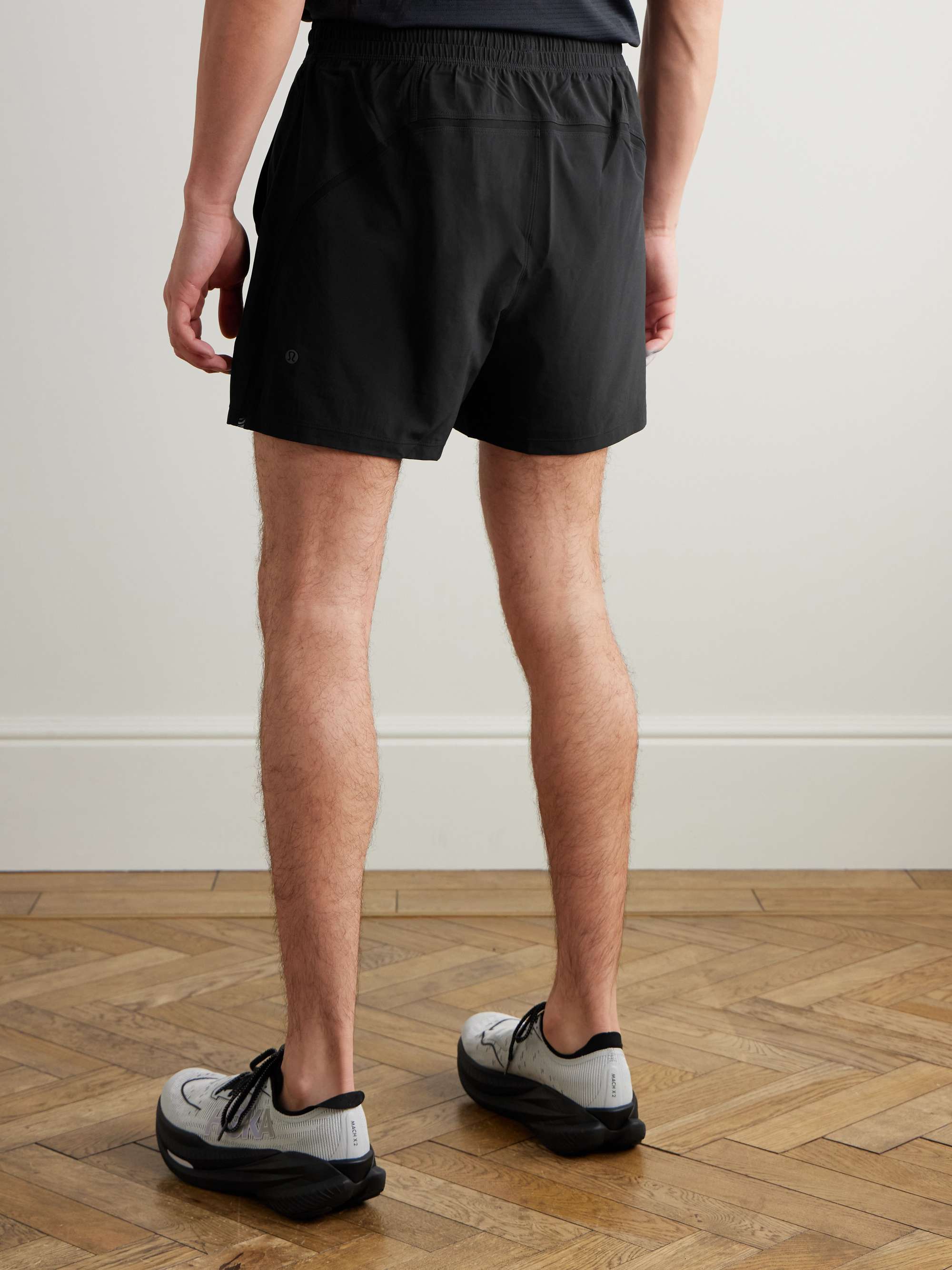 LULULEMON 