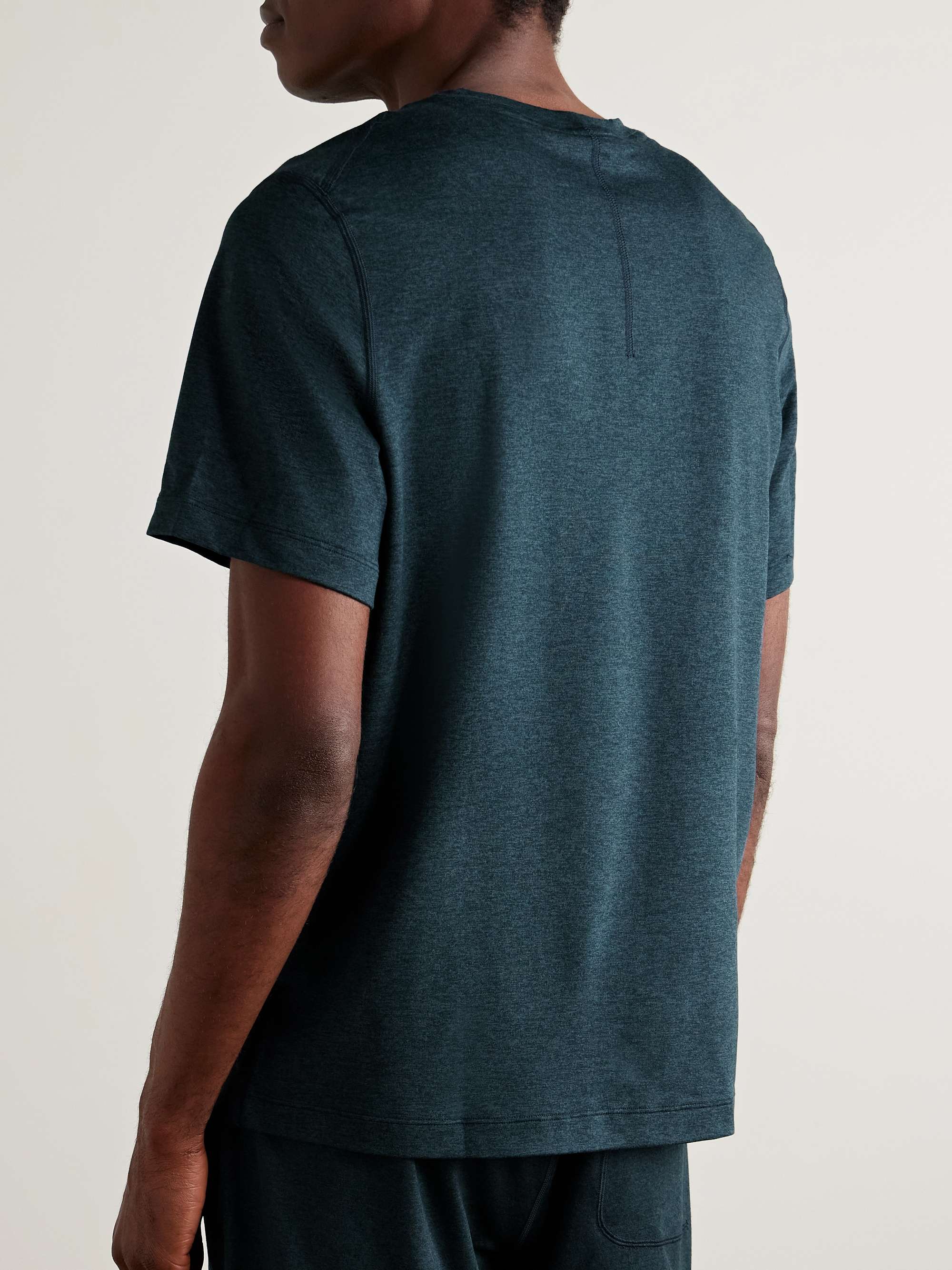 LULULEMON 