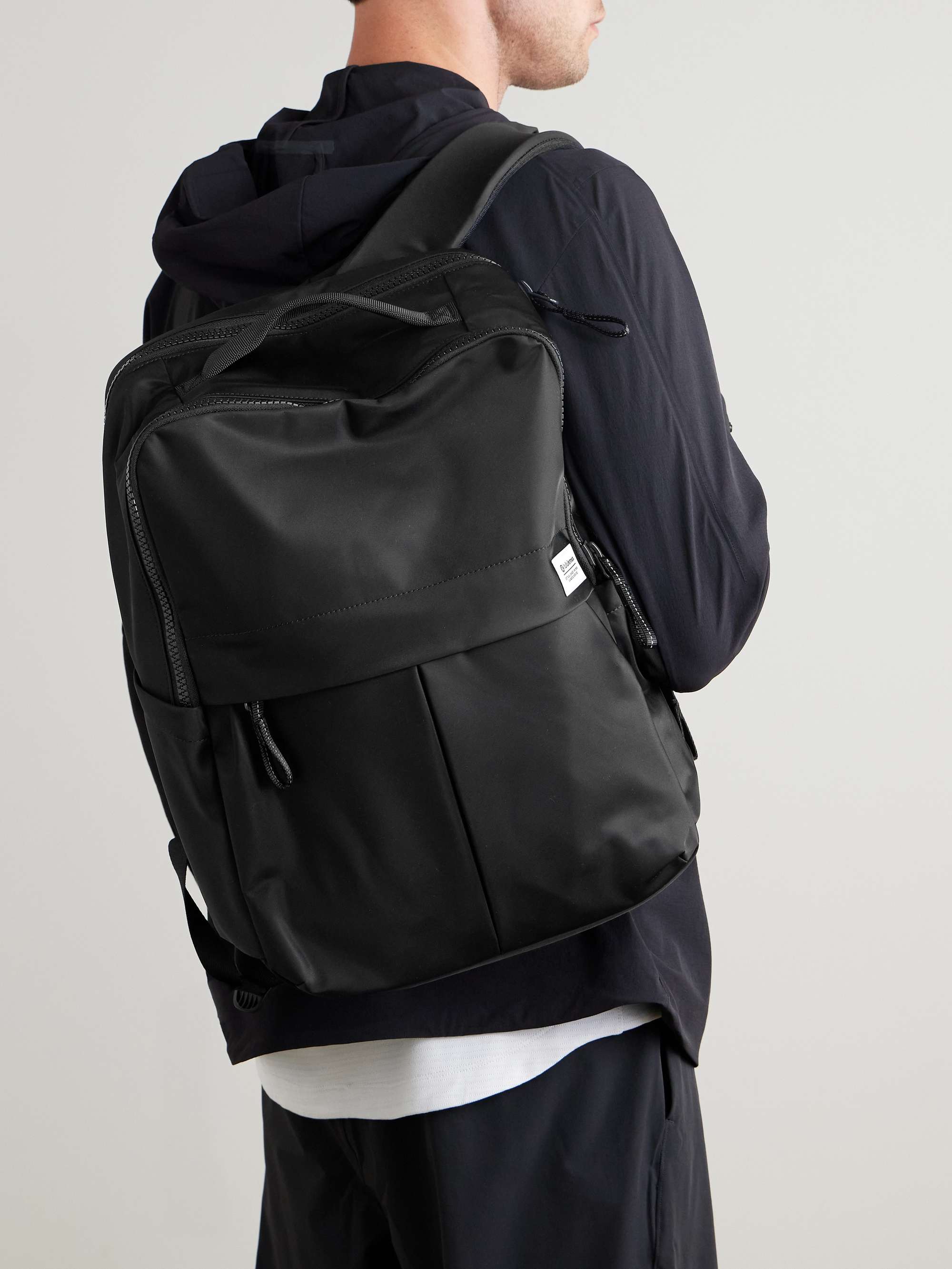 LULULEMON 