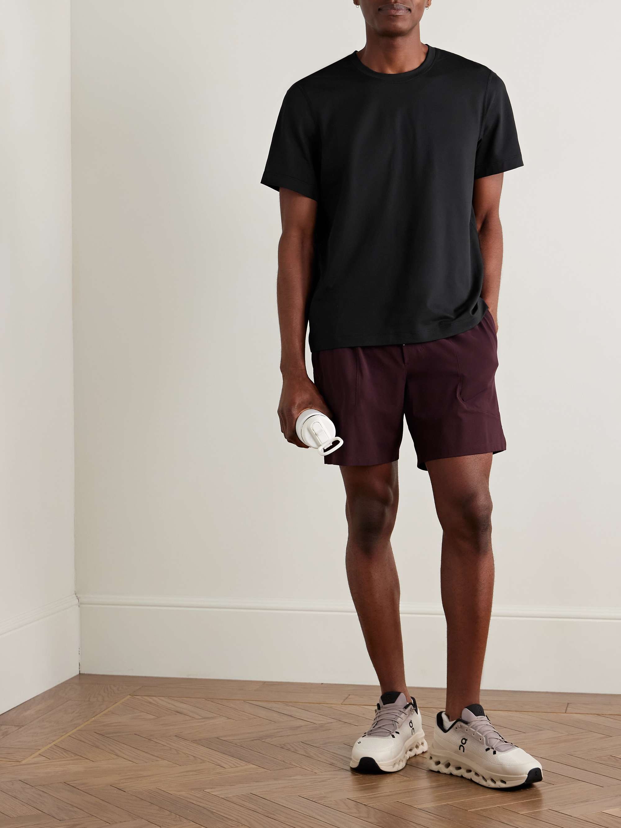 LULULEMON 