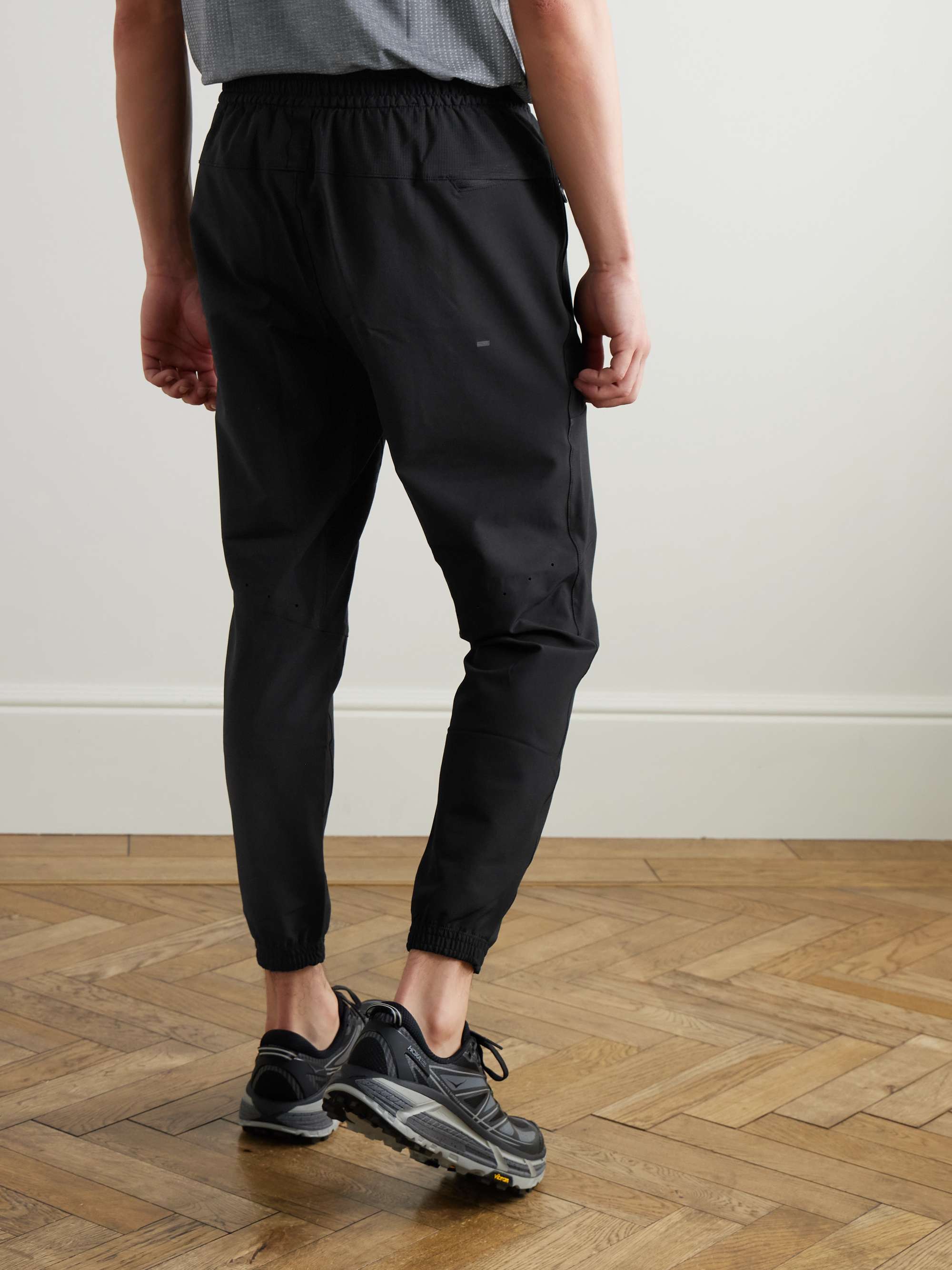 LULULEMON 