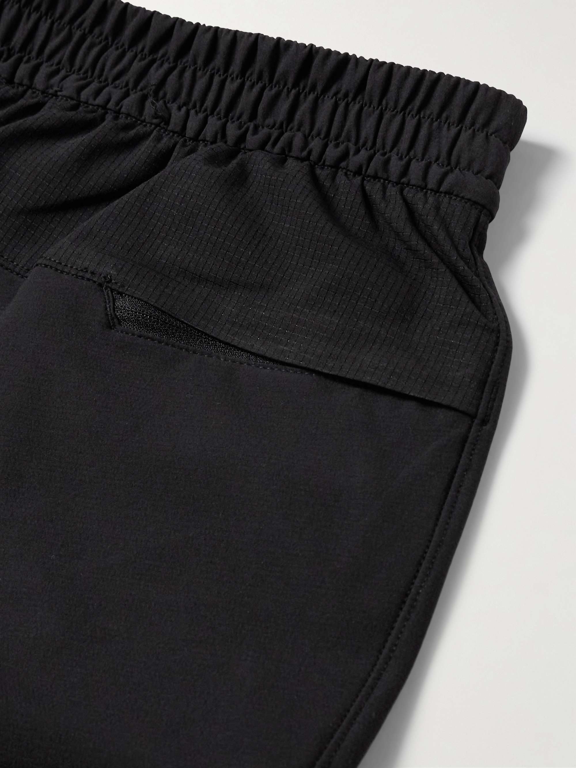 LULULEMON 