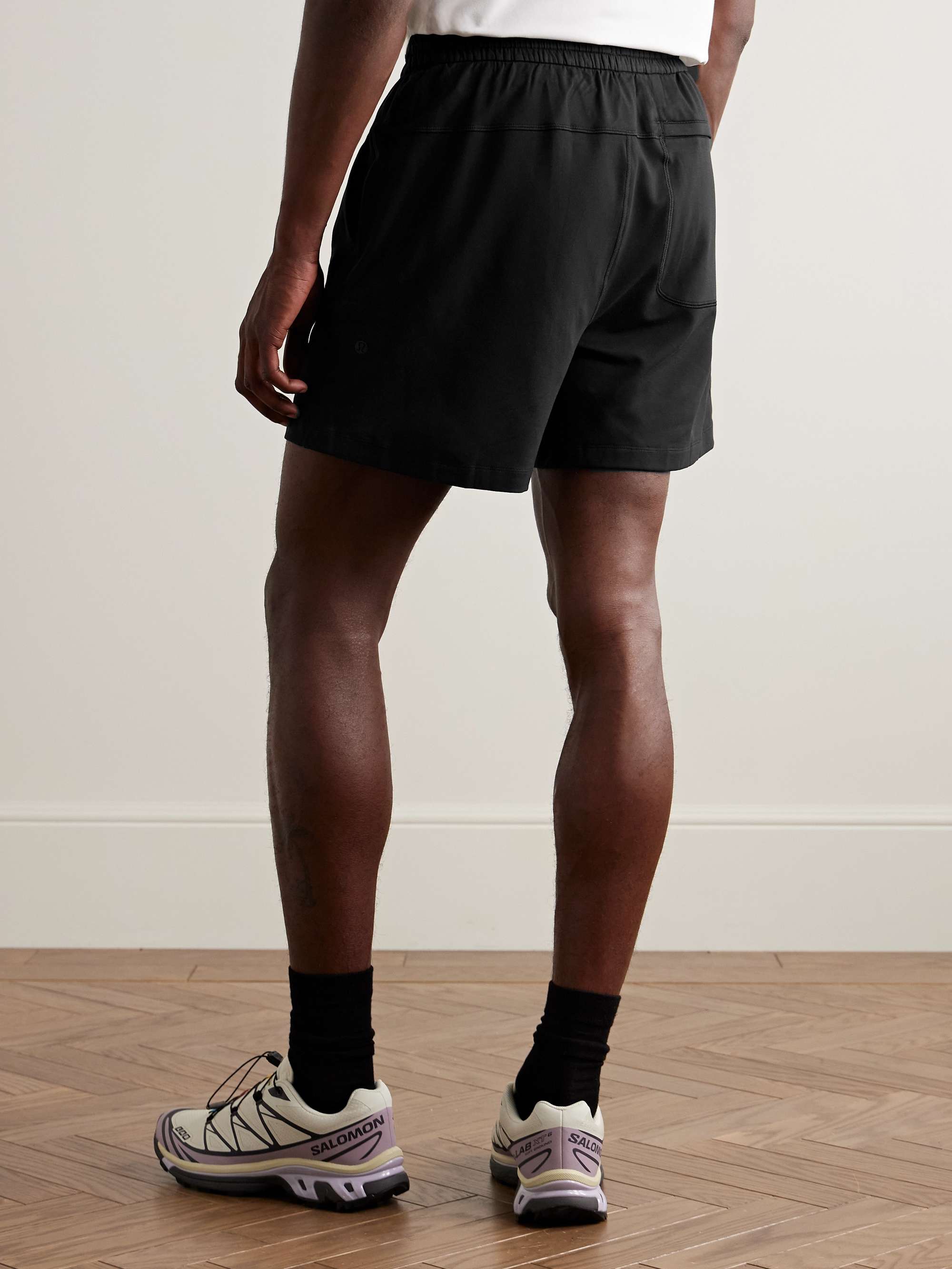 LULULEMON 