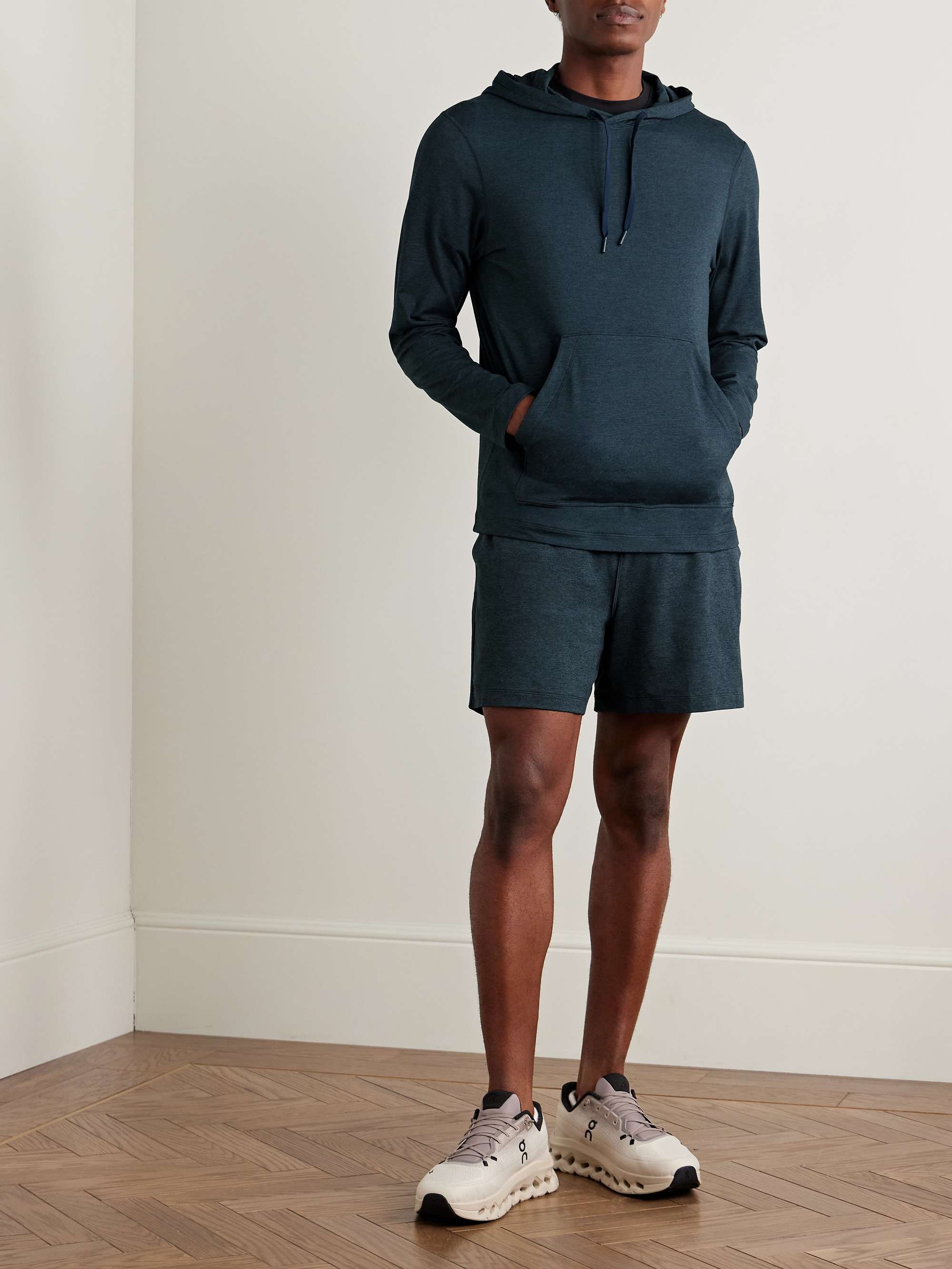 LULULEMON 