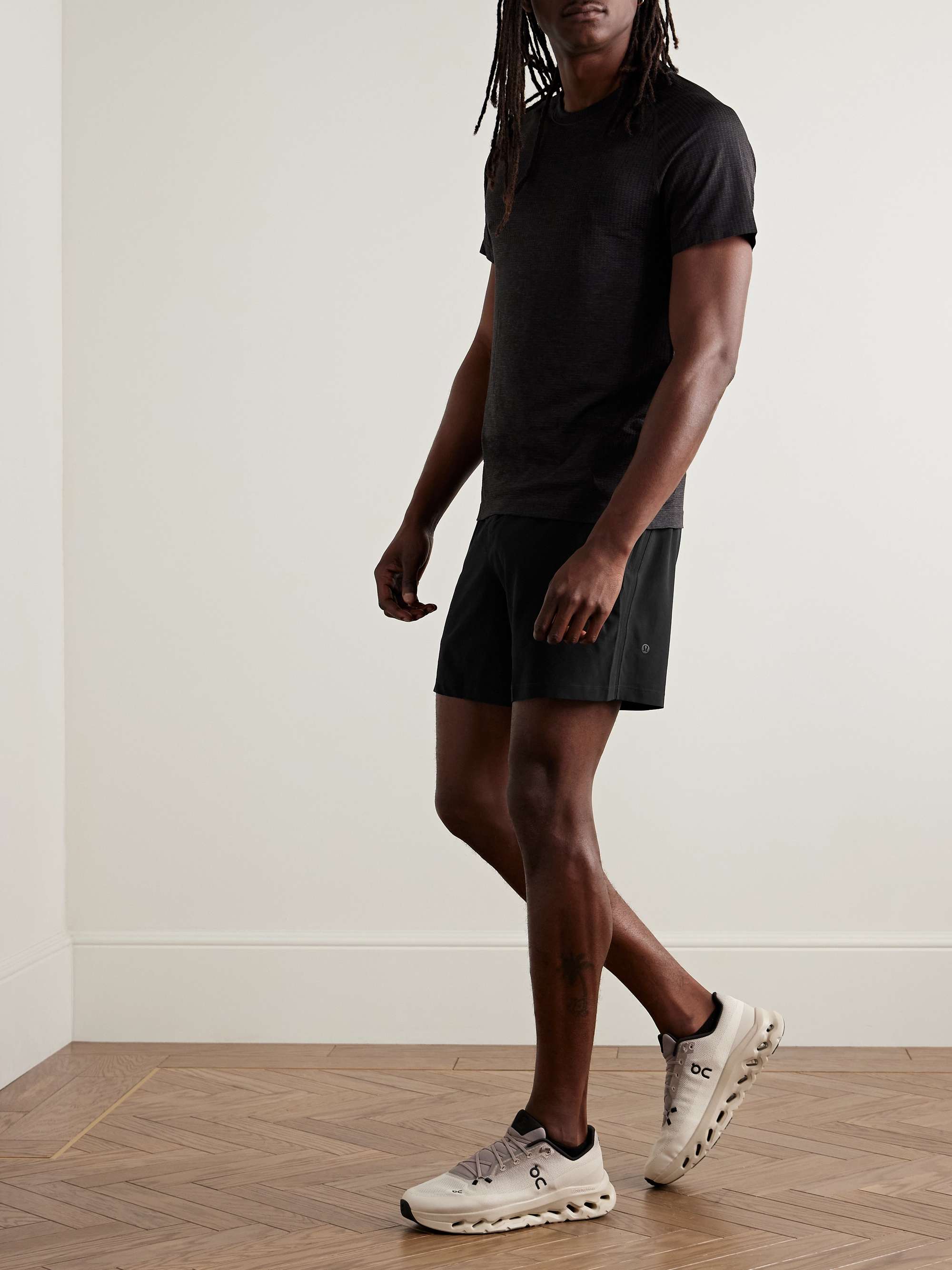 LULULEMON 