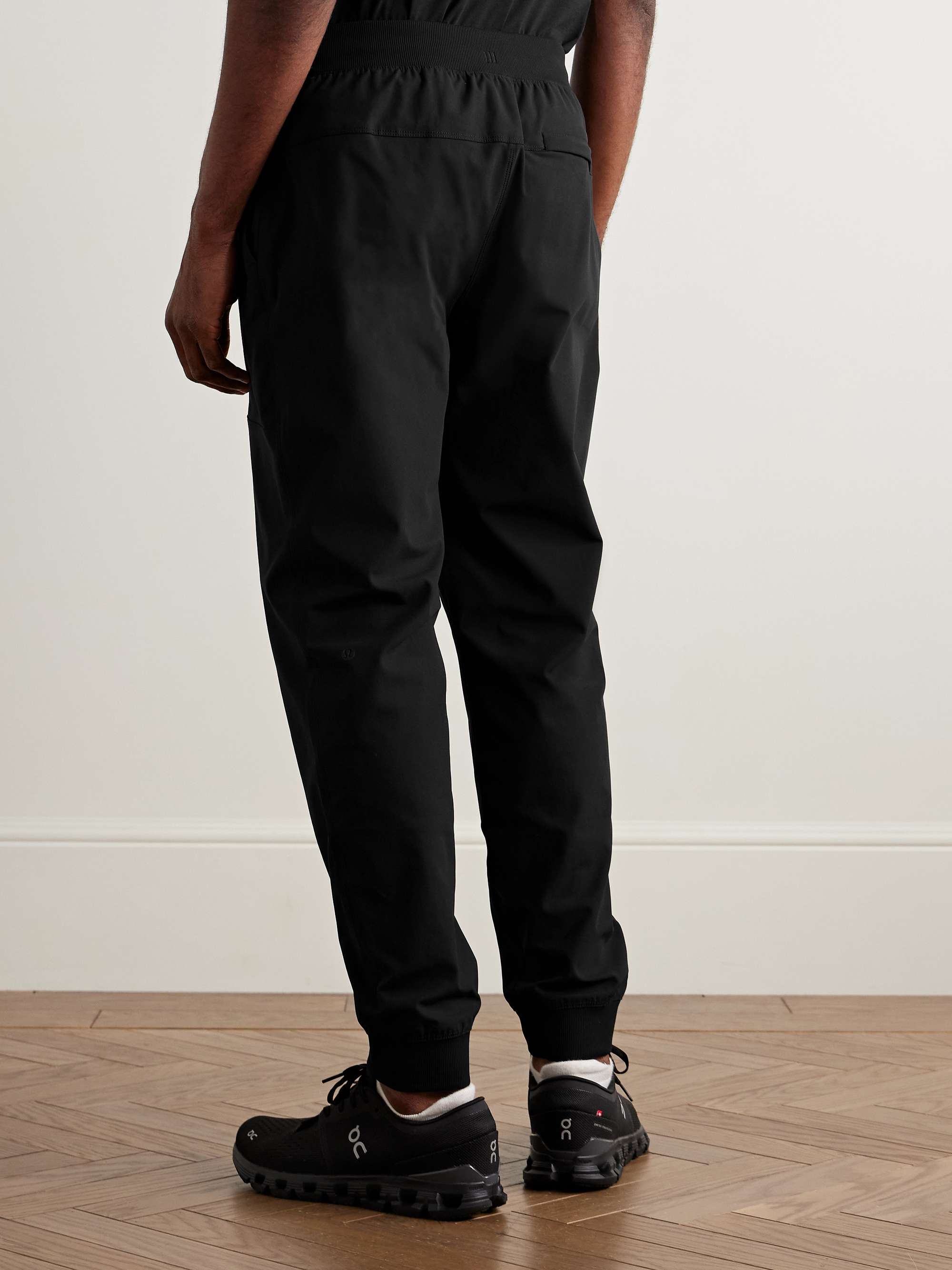 LULULEMON 