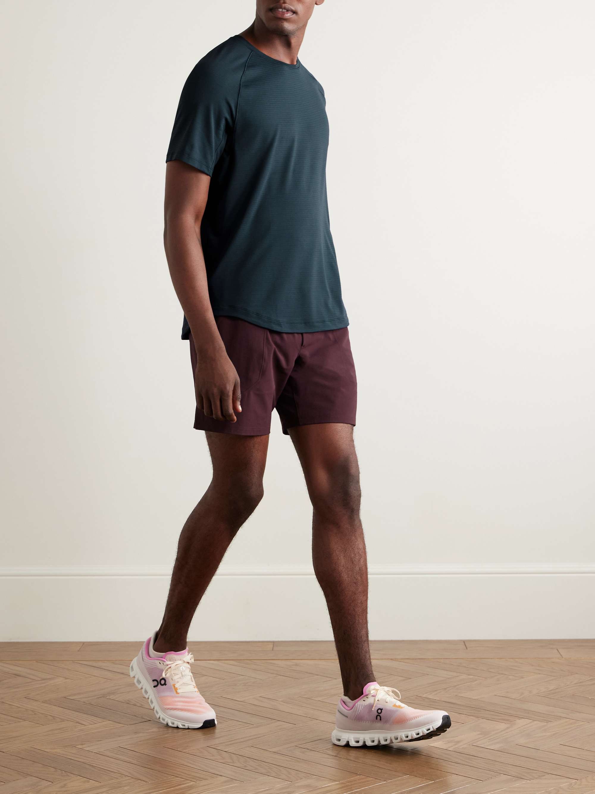 LULULEMON 
