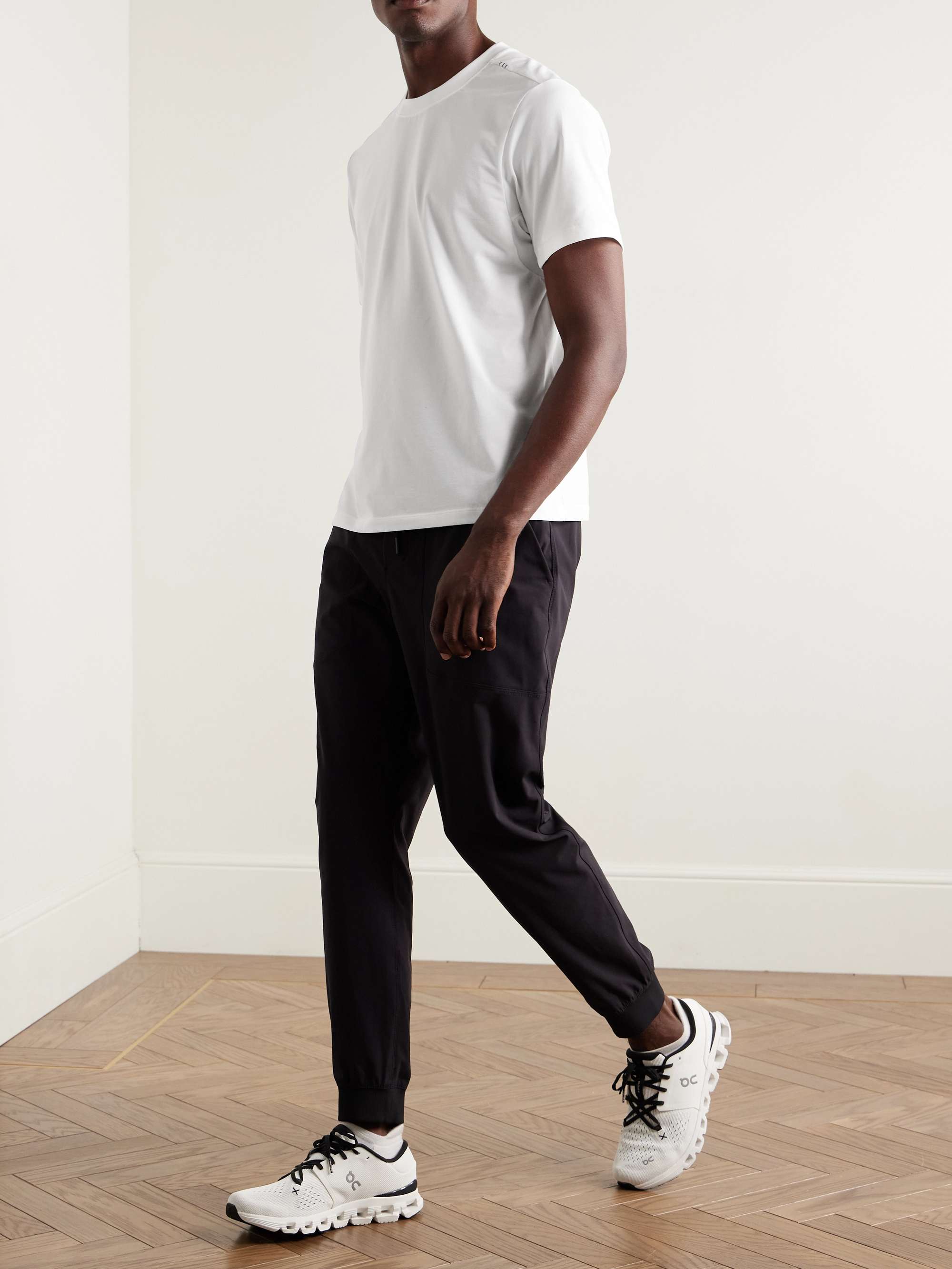 LULULEMON 