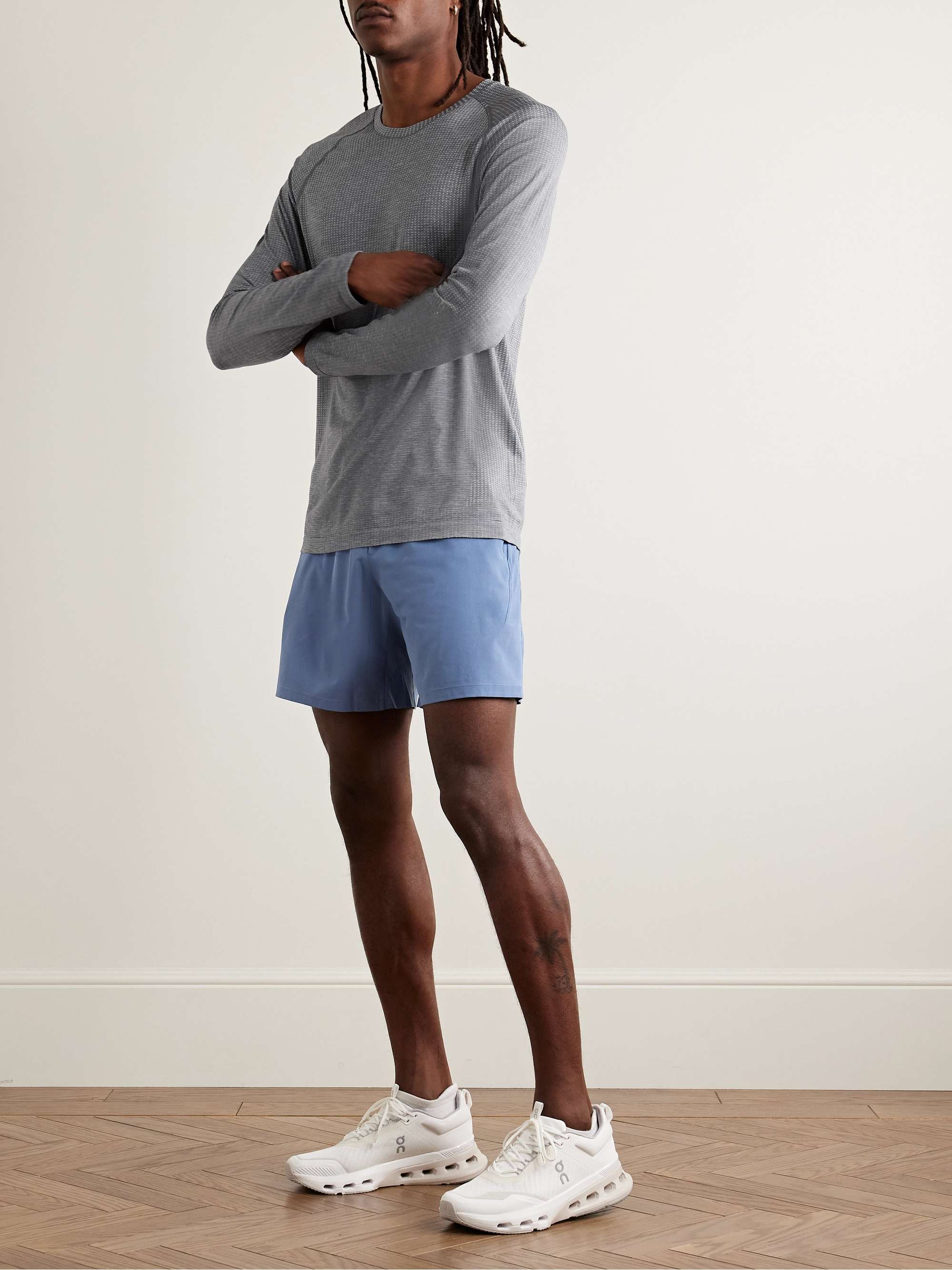 LULULEMON 