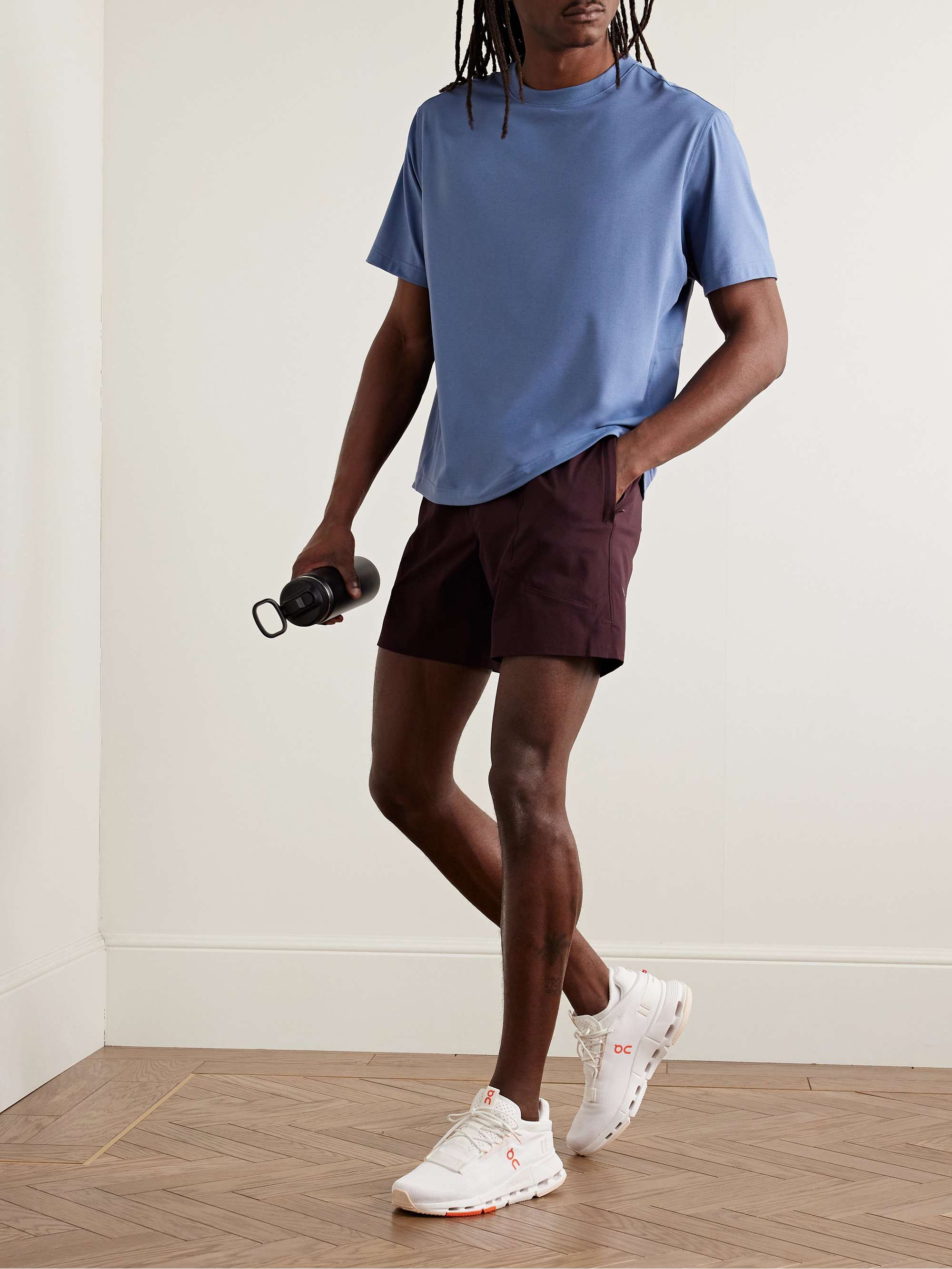 LULULEMON 