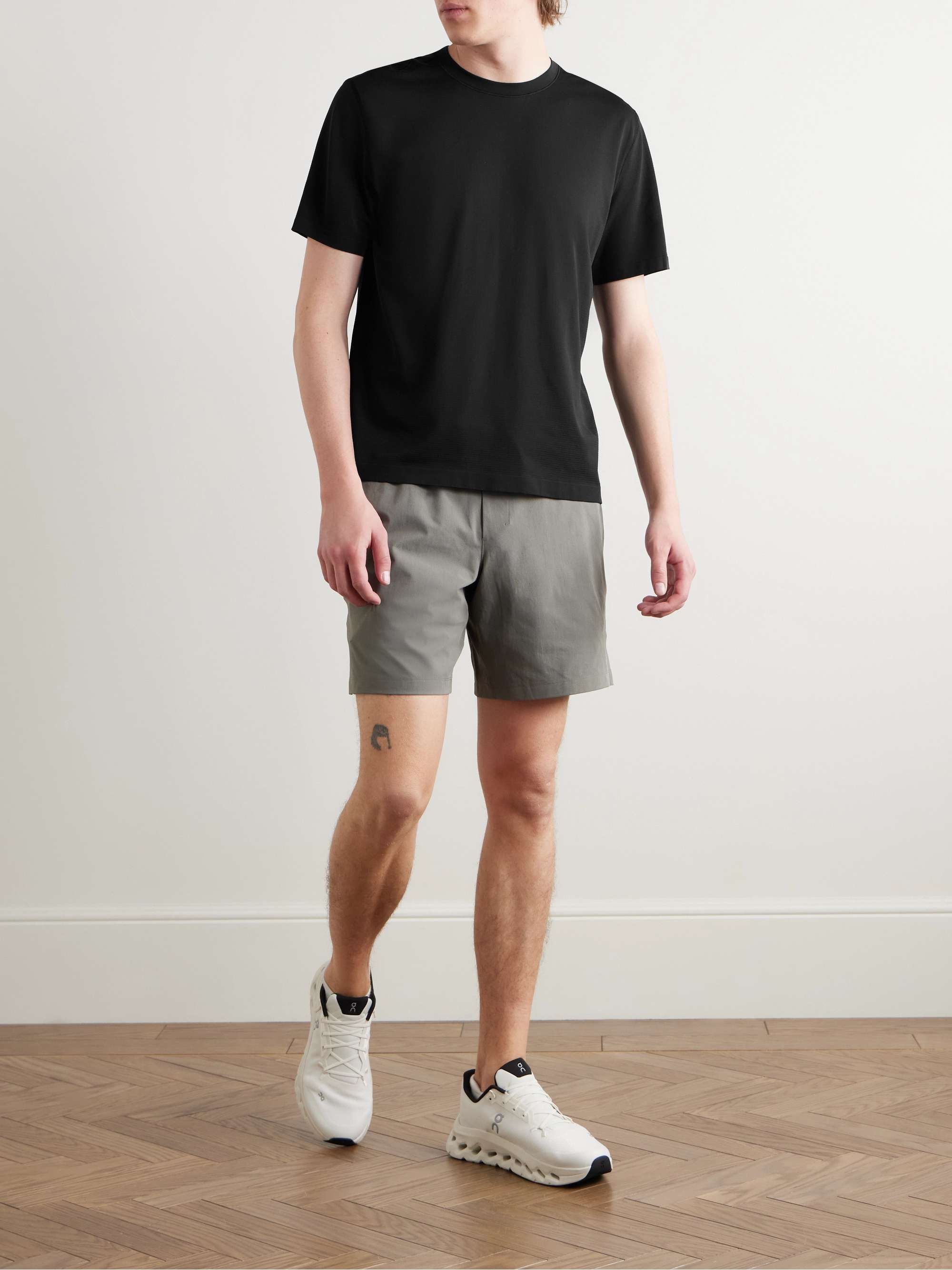 LULULEMON 