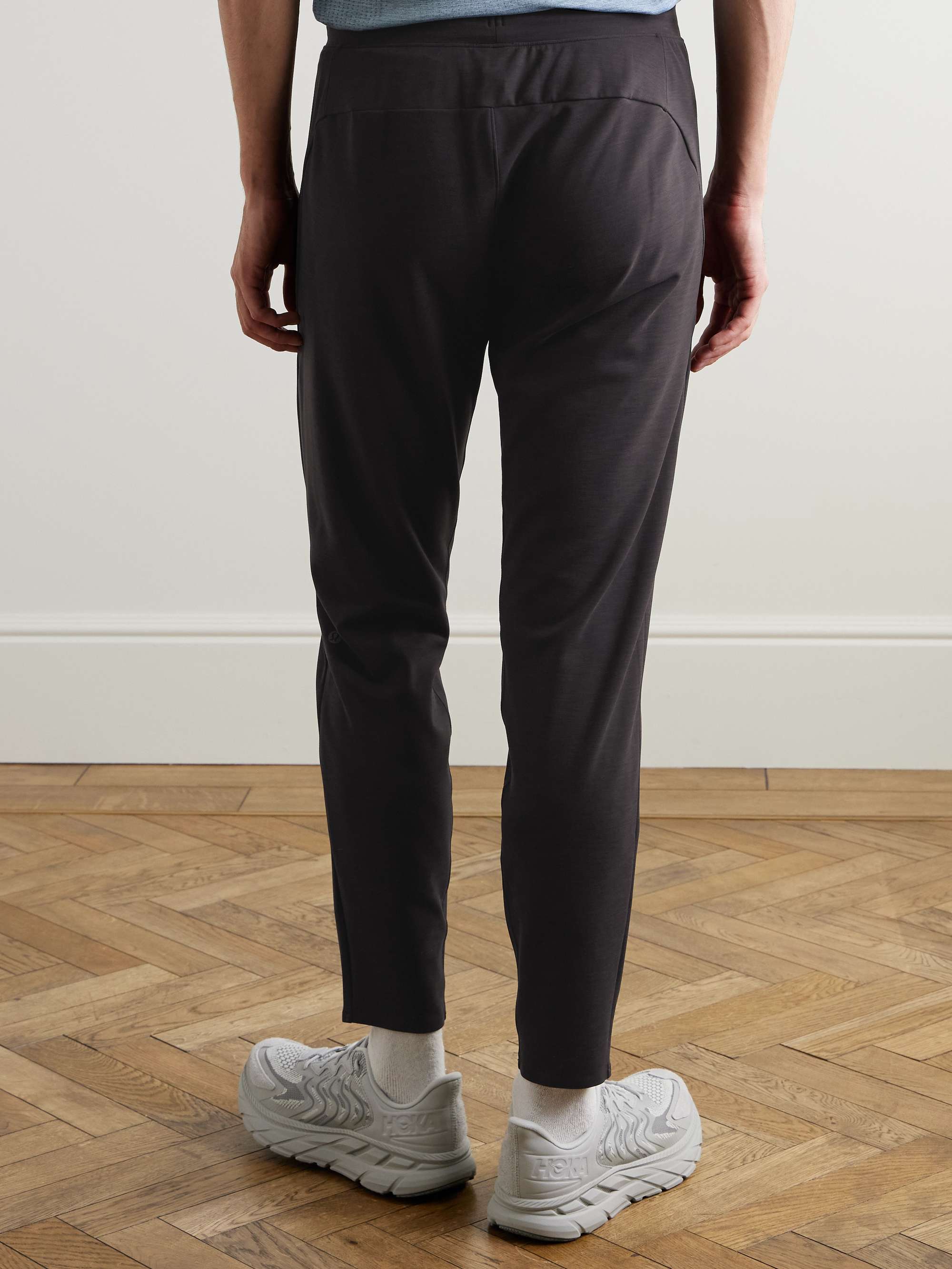 LULULEMON 