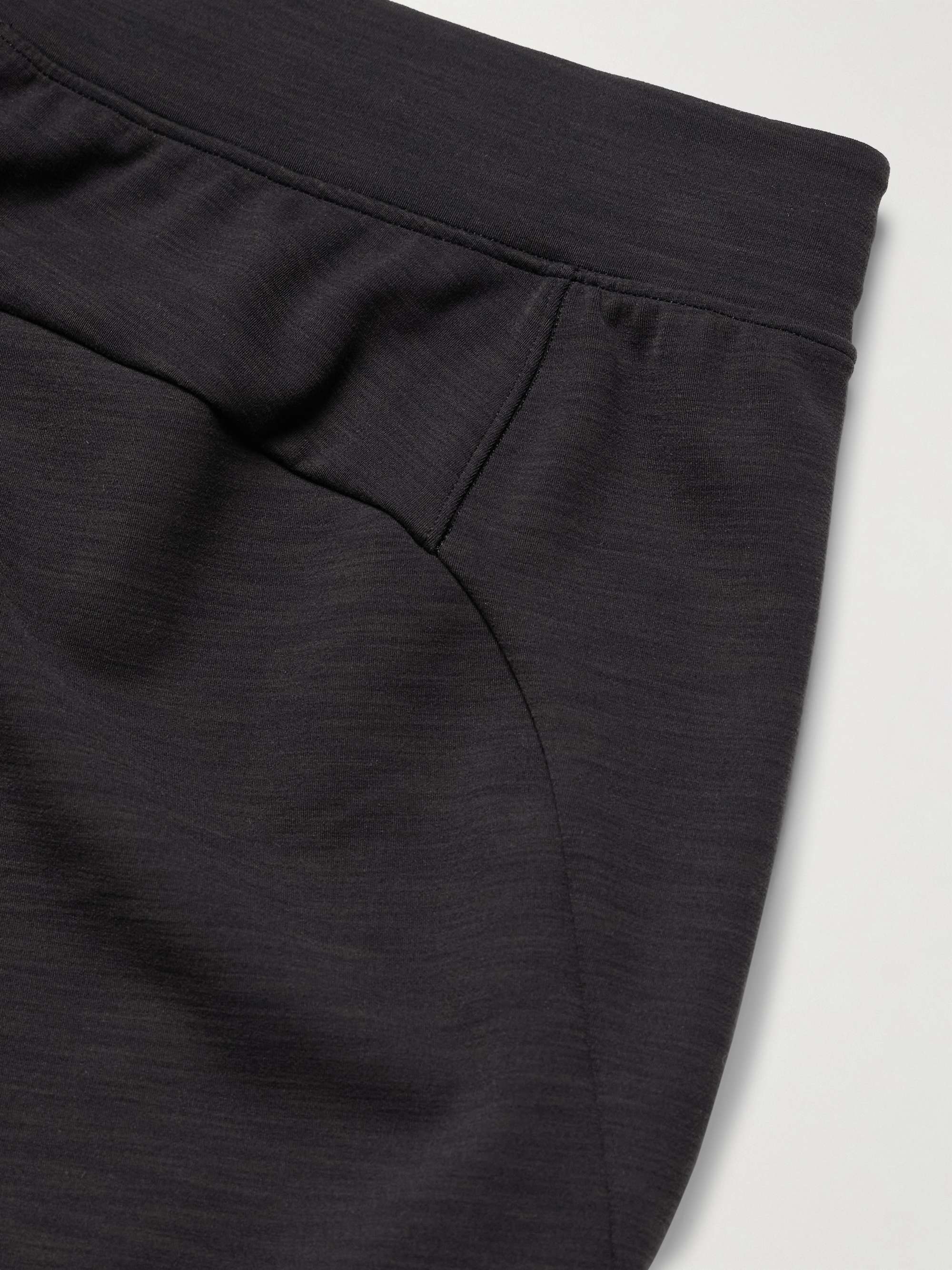 LULULEMON 