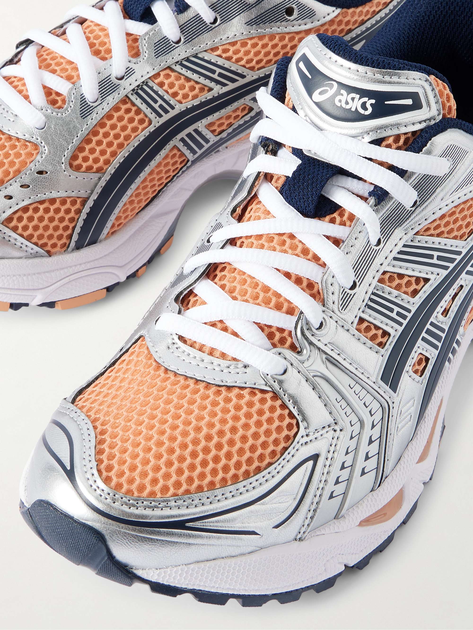 ASICS 