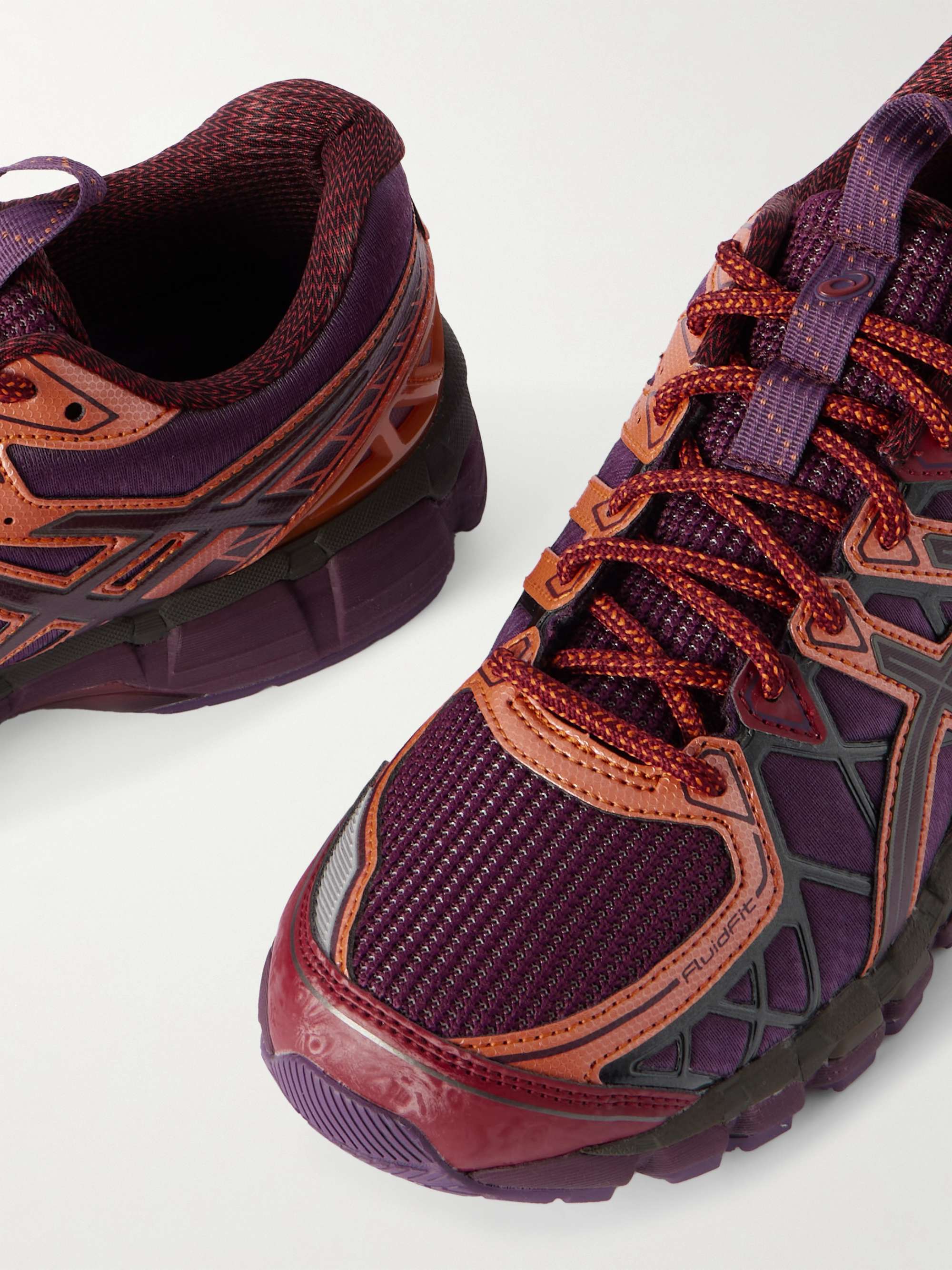 ASICS 