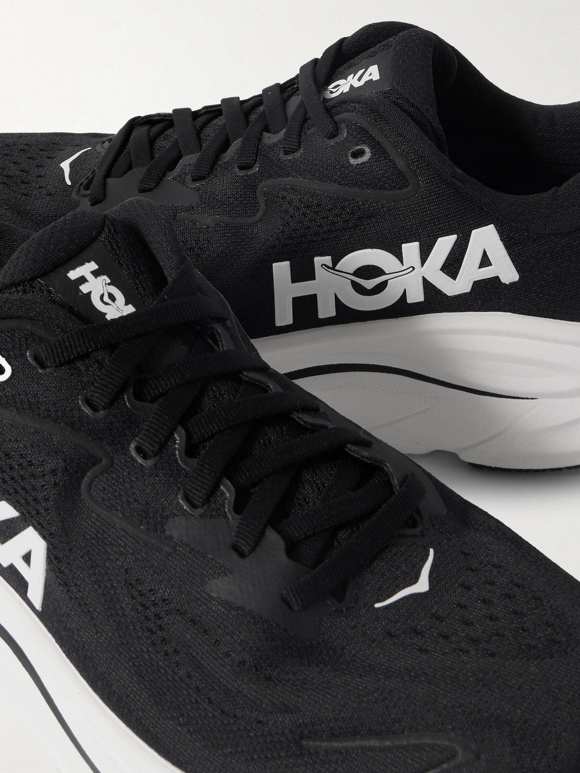 Hoka Men's Clifton 10 Sneakers In Black White