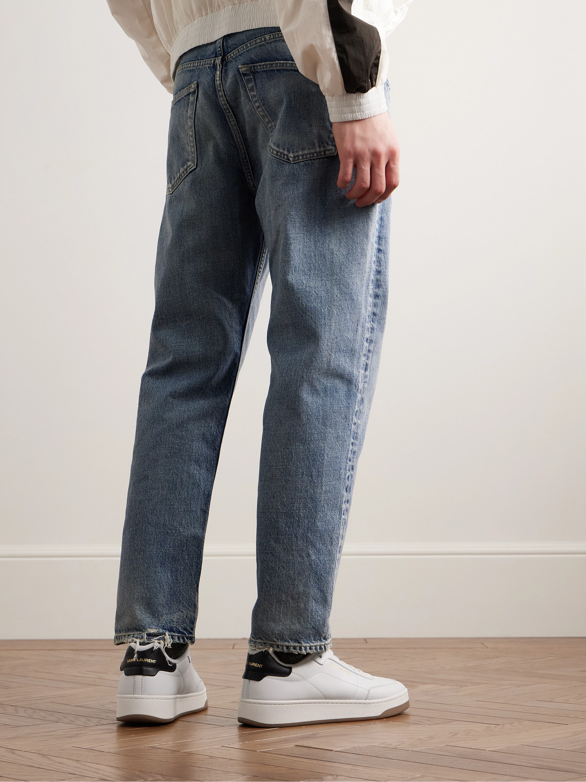 Saint Laurent Sl/61 Low-top Sneakers In White