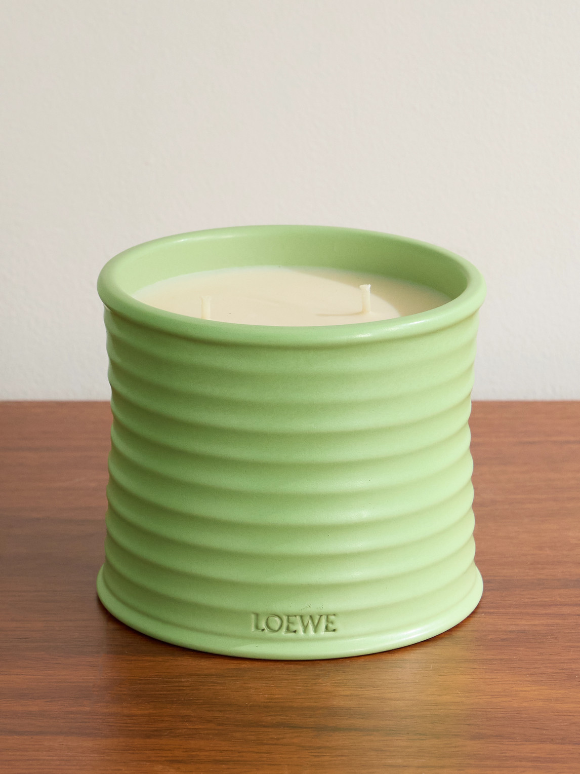 LOEWE PERFUMES Cucumber Medium Scented Candle, 610g - Men