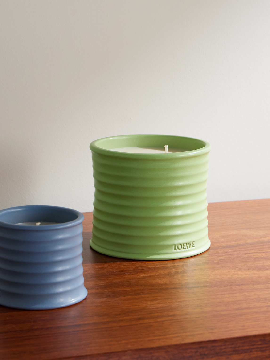 Cucumber Medium Scented Candle, 610g — 2