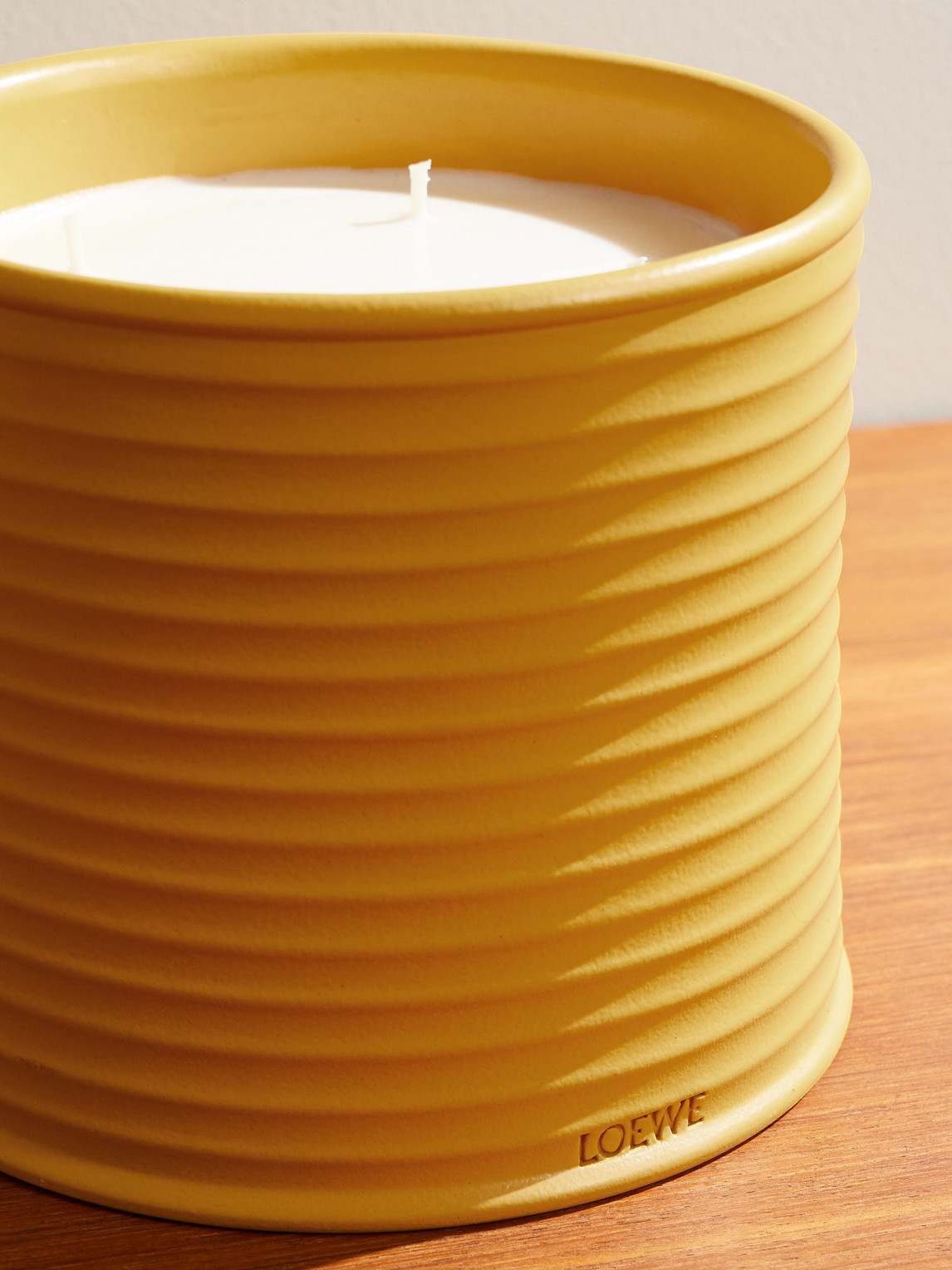 LOEWE LIQUORICE Scented Candle 2120G 【公式通販】