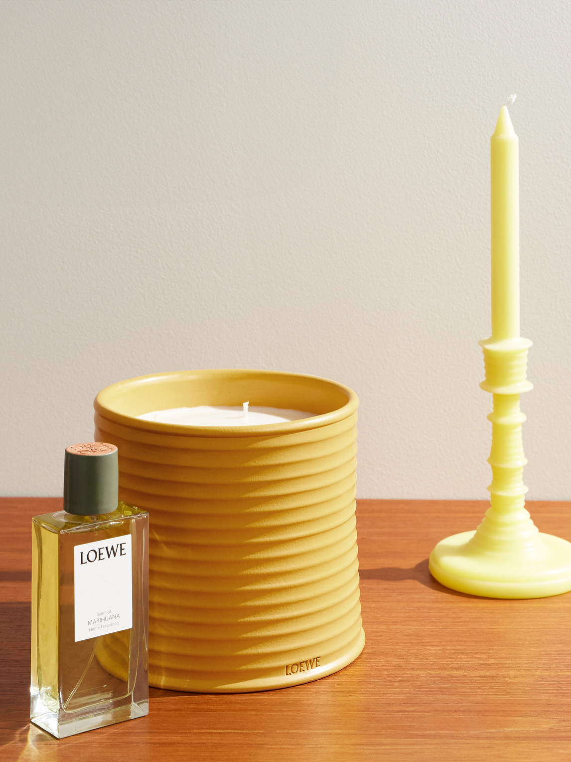 LOEWE LIQUORICE Scented Candle 2120G 【公式通販】