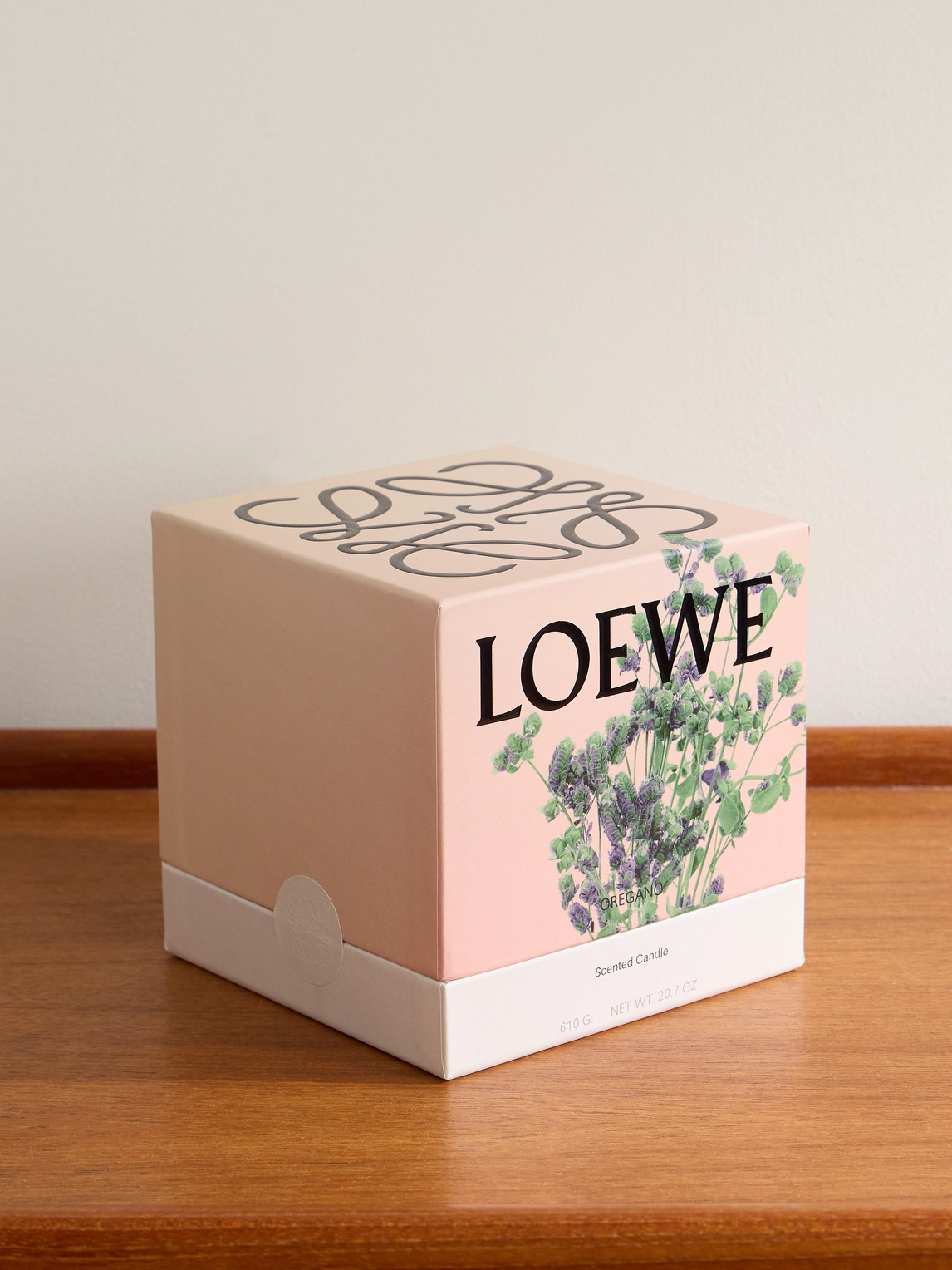  Loewe Perfumes - Oregano Medium Scented Candle, 610g - Men - Neutrals 
