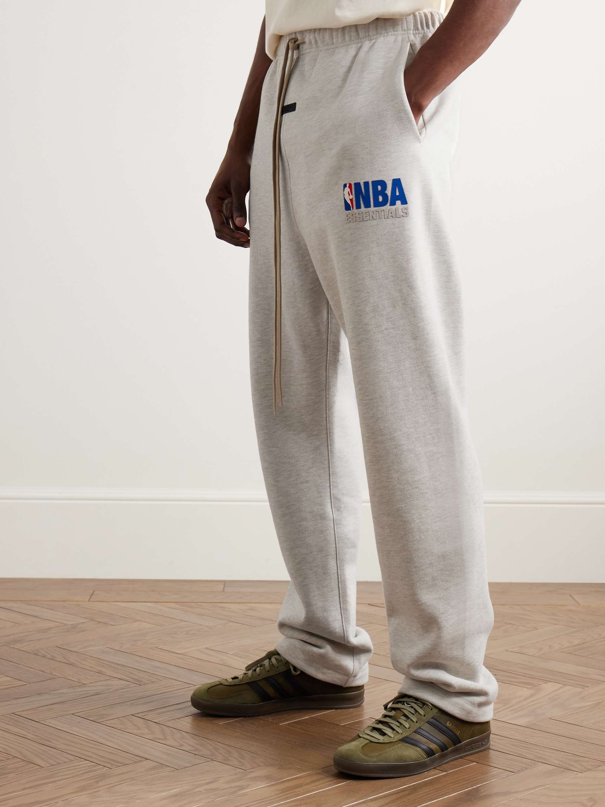 FEAR OF GOD ESSENTIALS 