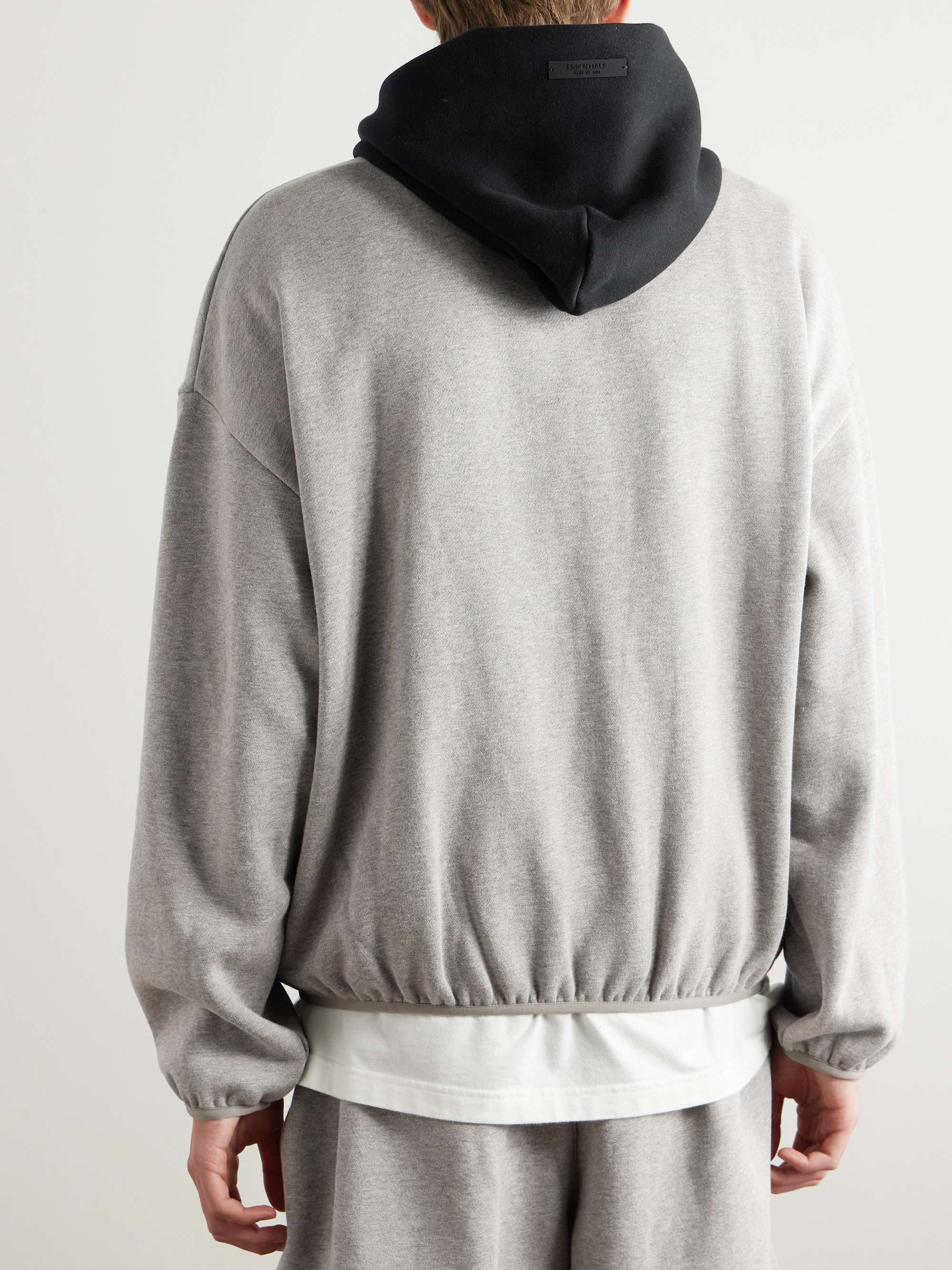 FEAR OF GOD ESSENTIALS 