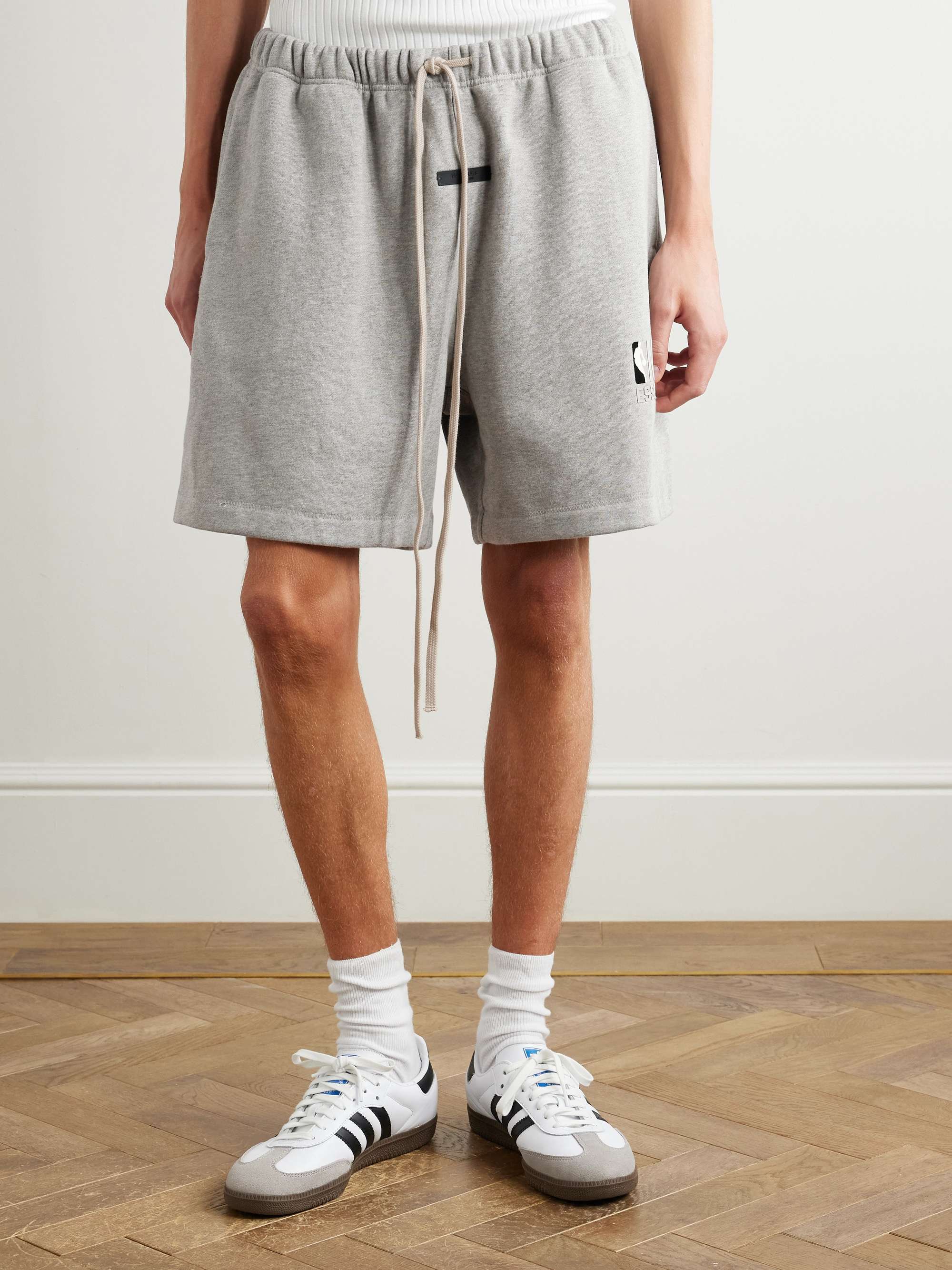 FEAR OF GOD ESSENTIALS 