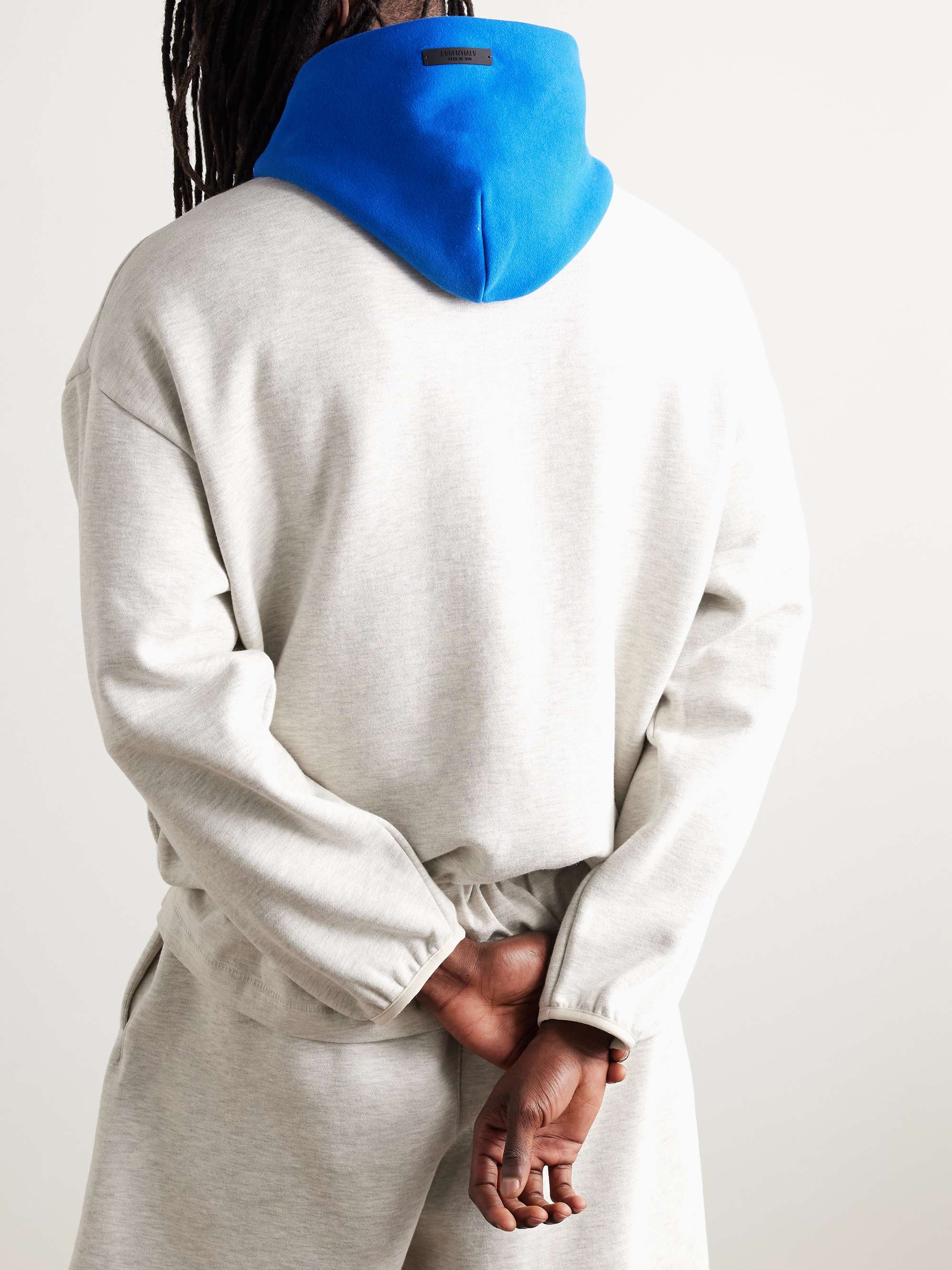 FEAR OF GOD ESSENTIALS 