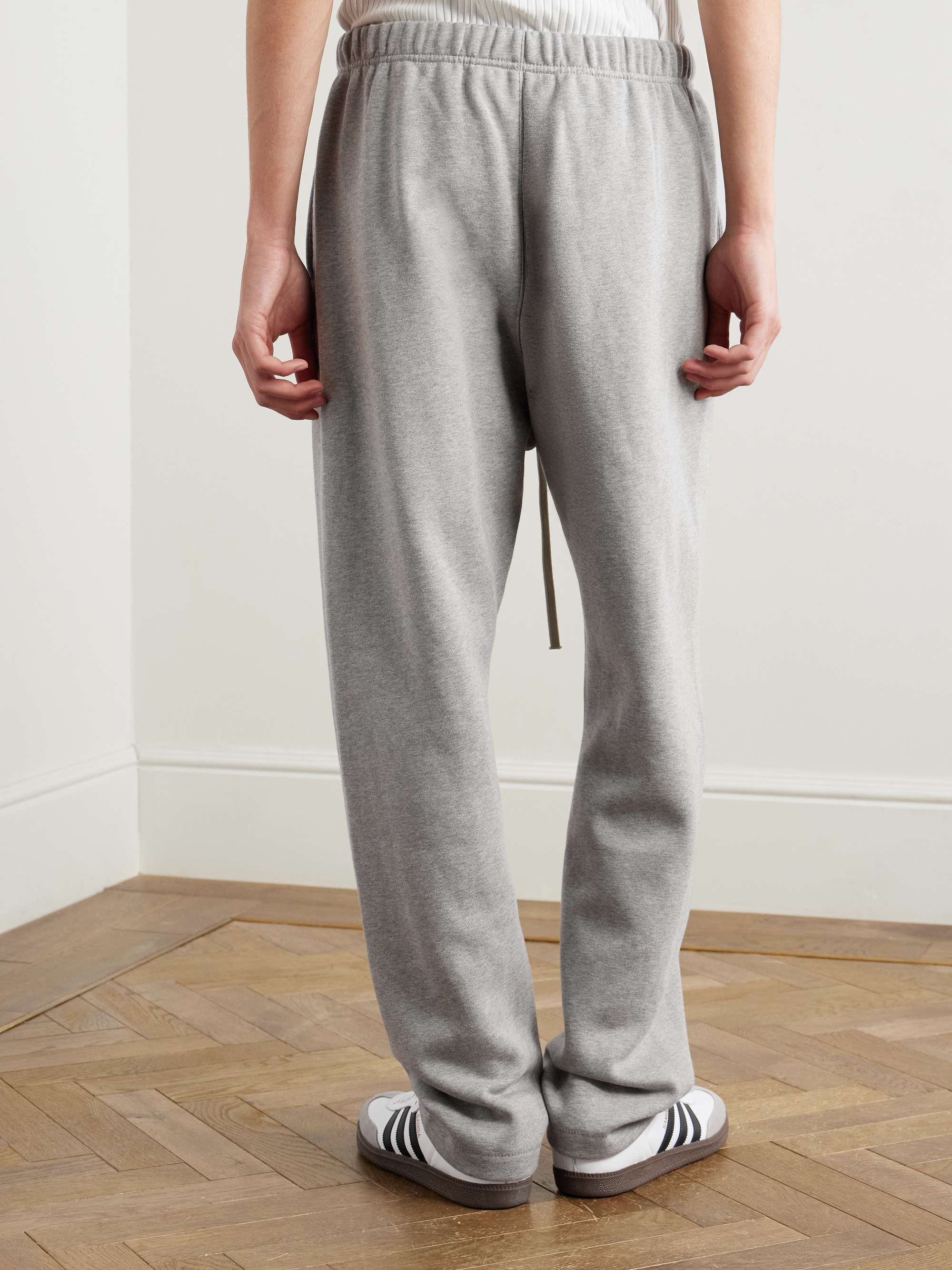 FEAR OF GOD ESSENTIALS 