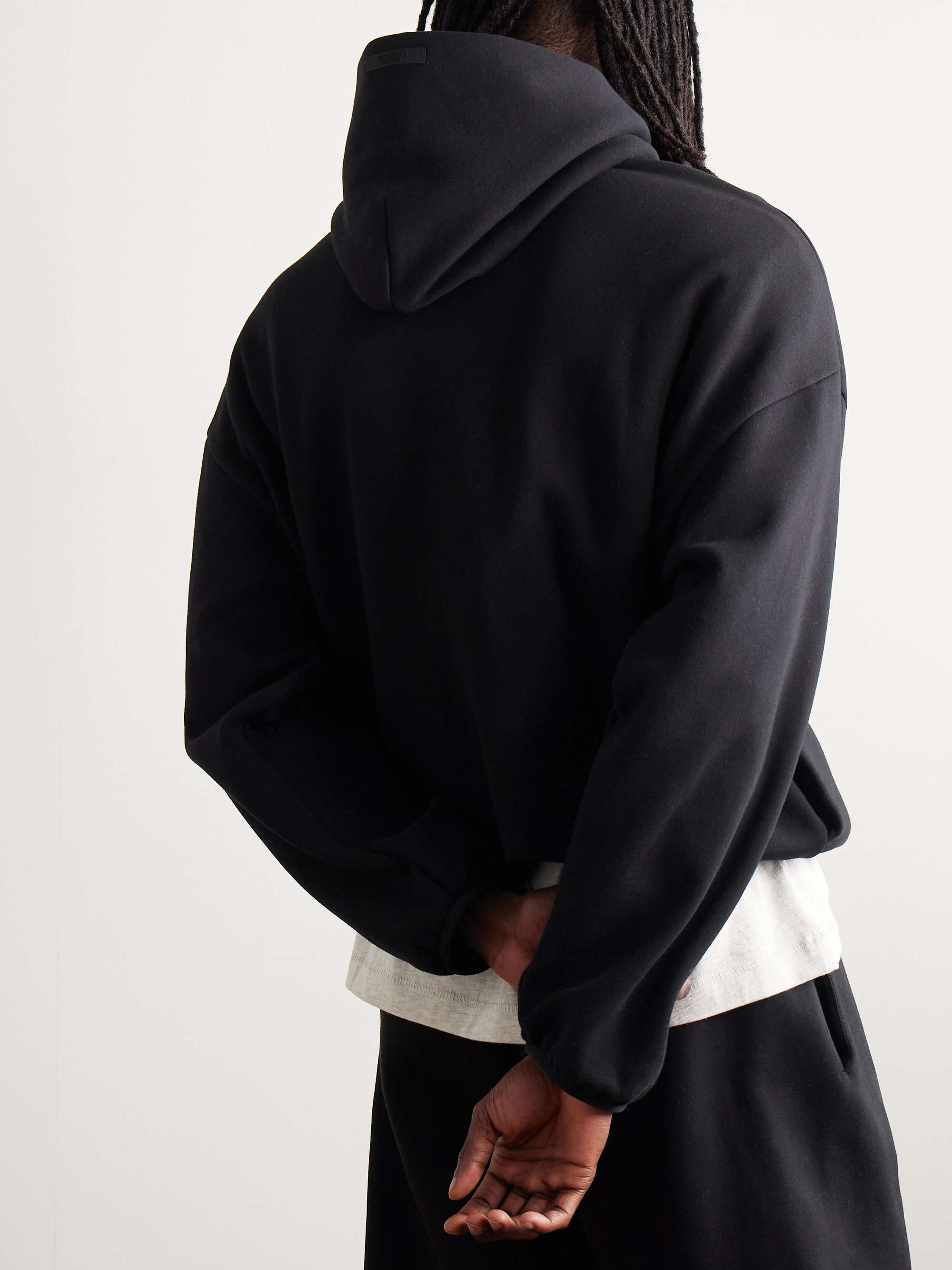 FEAR OF GOD ESSENTIALS 