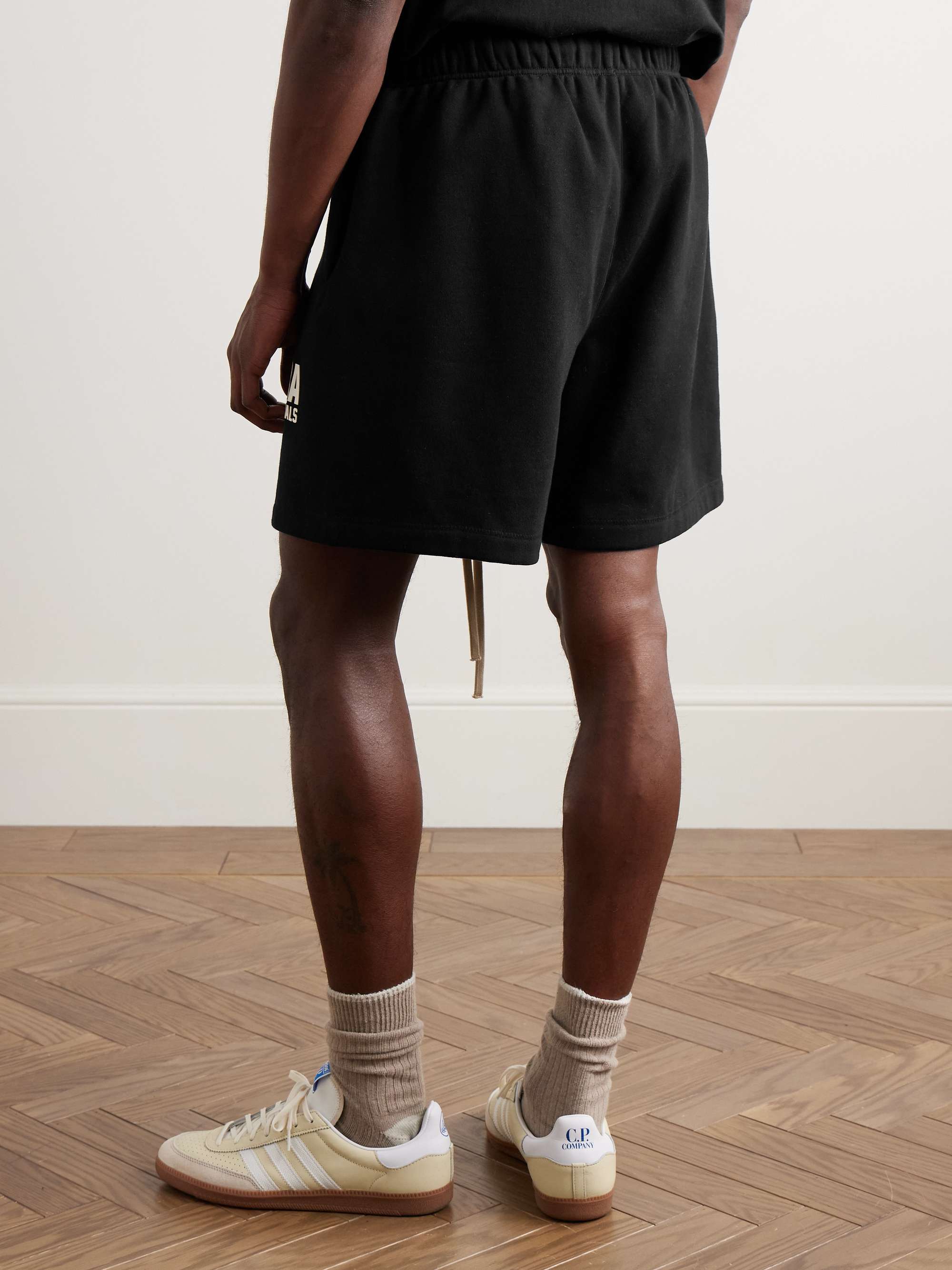 FEAR OF GOD ESSENTIALS 