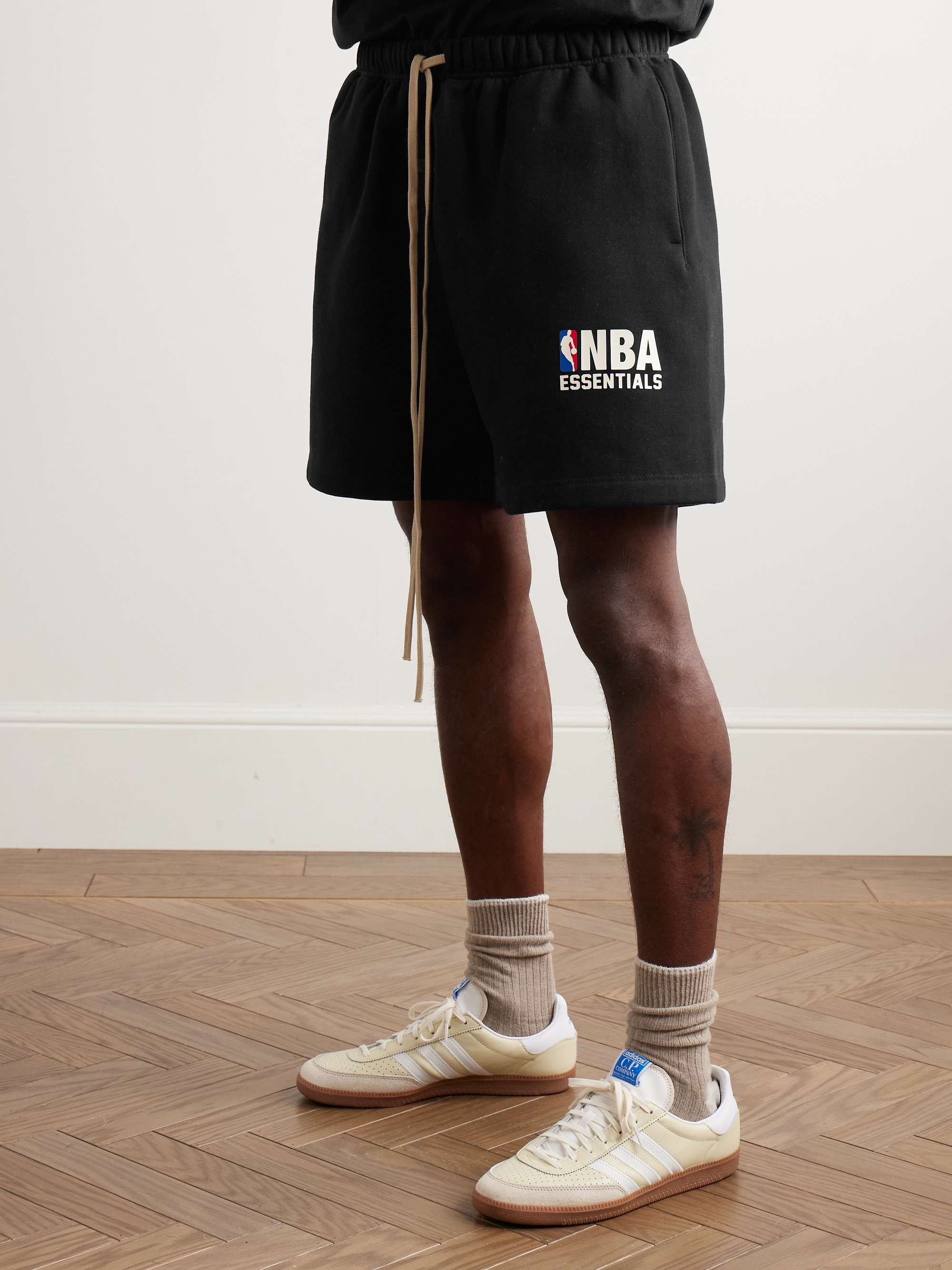 FEAR OF GOD ESSENTIALS 