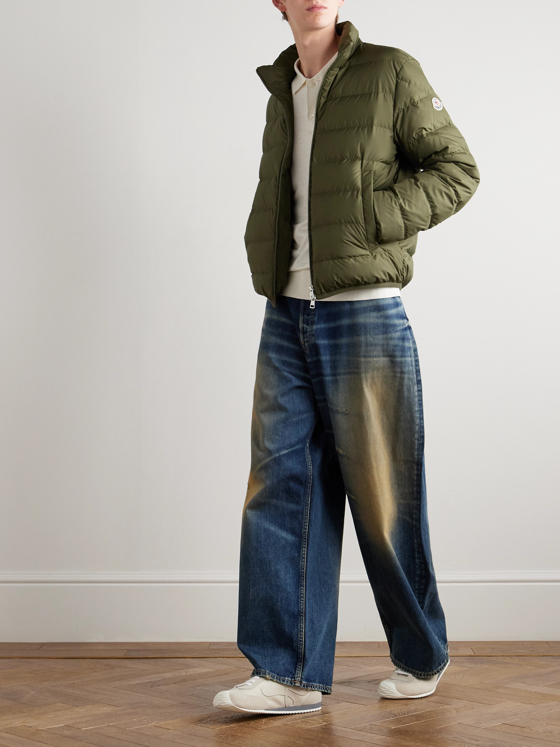 Moncler Collar Puffer Quilted Pockets Coat In Green