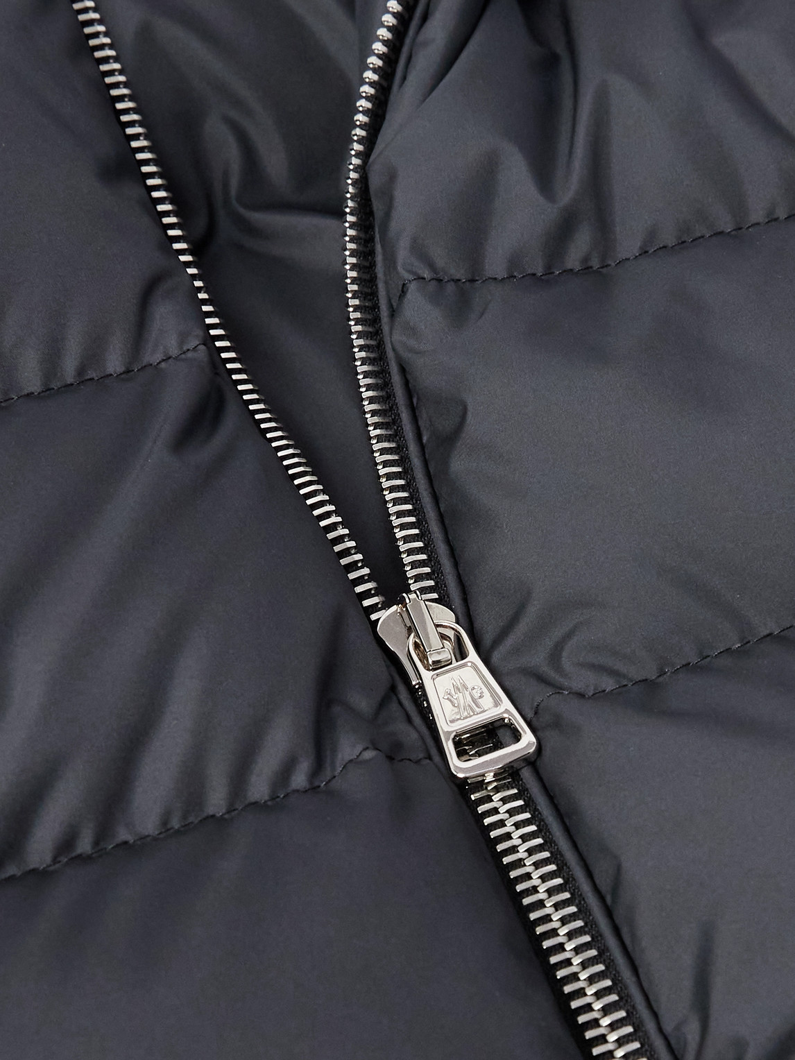 Moncler Arneb Logo-appliquéd Quilted Shell Hooded Down Jacket In Gray