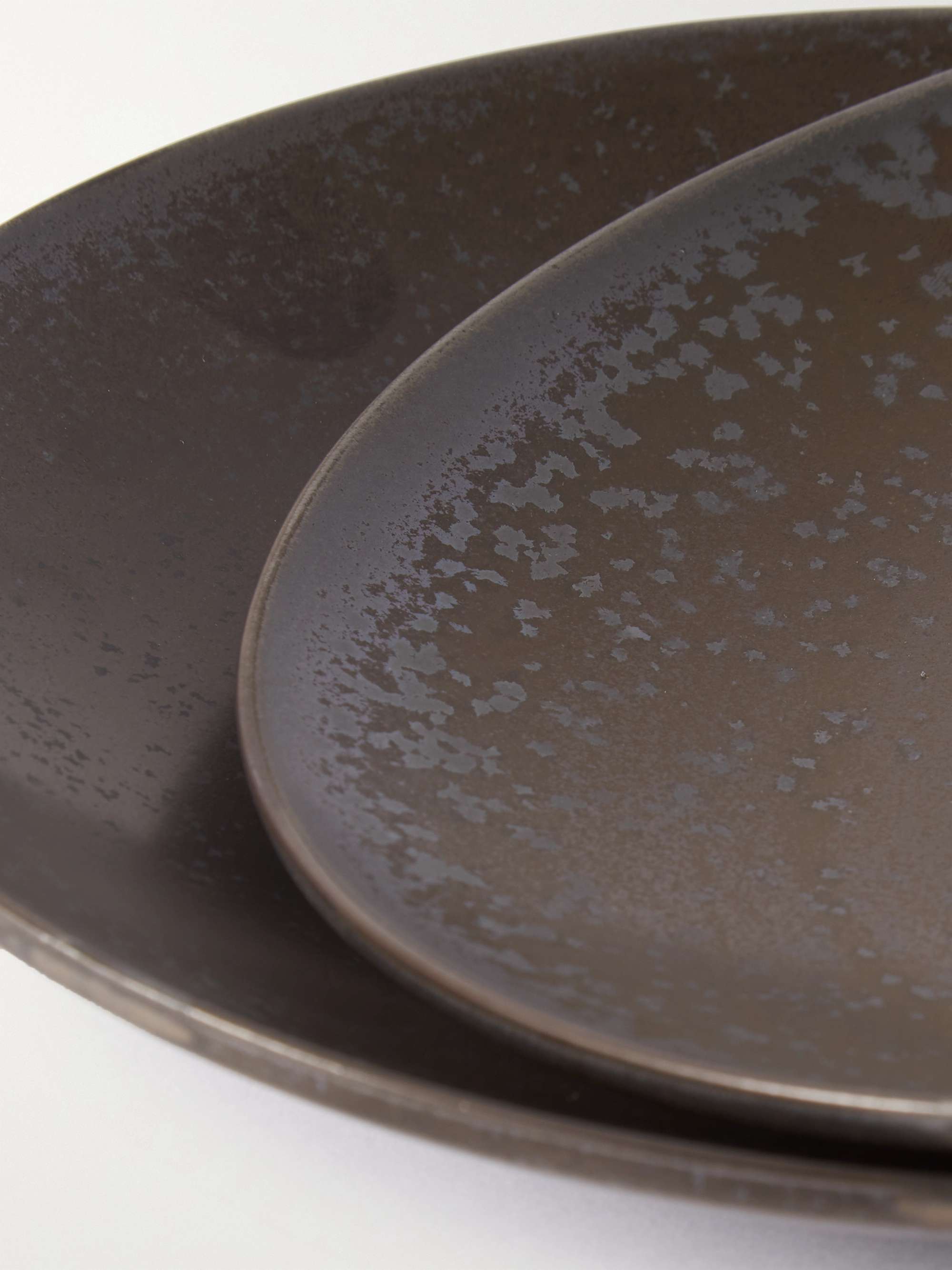 BY JAPAN + SyuRo Set of Two Medium Stoneware Plates