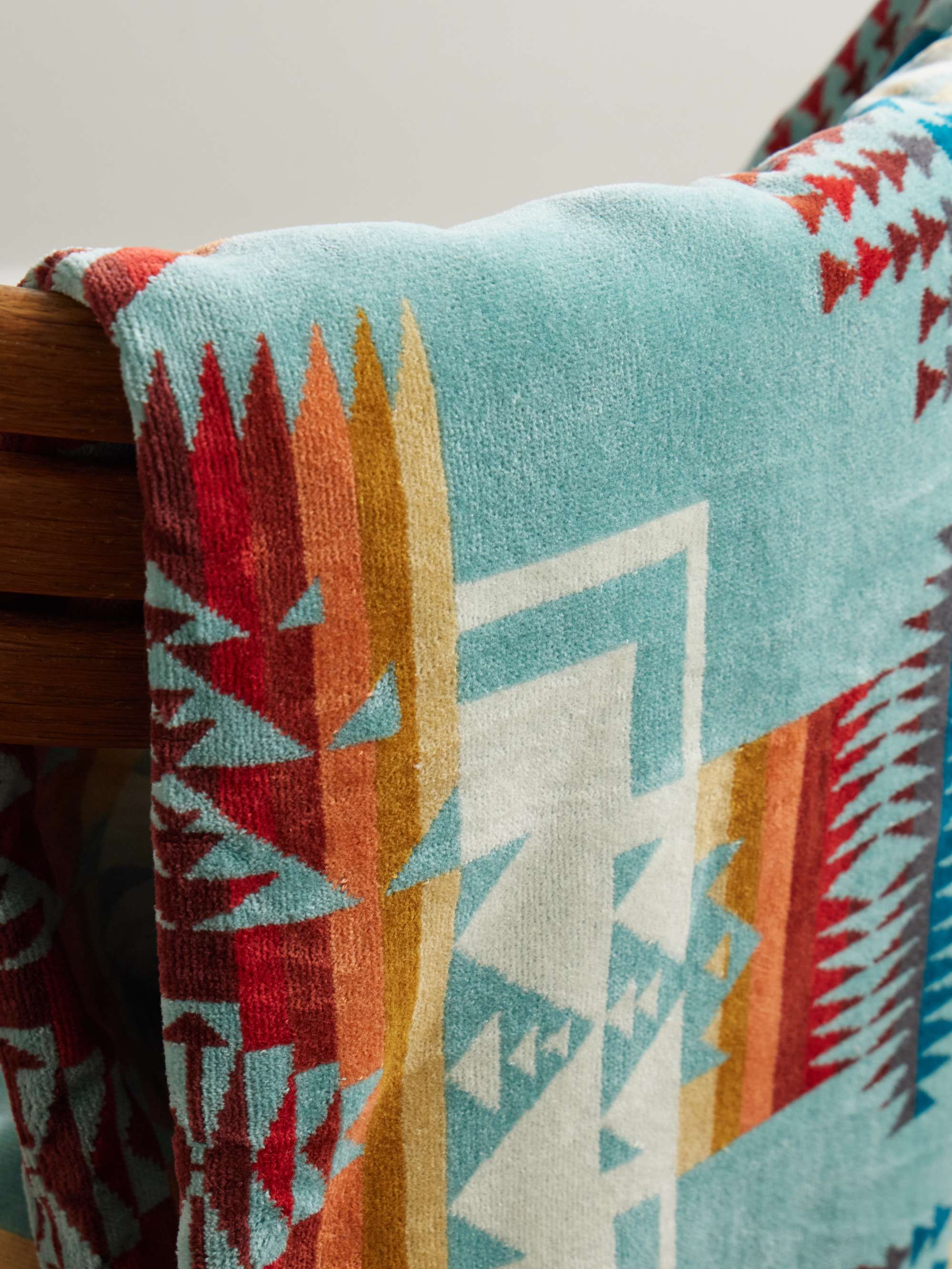 PENDLETON Cotton-Terry Jacquard Towel For Two