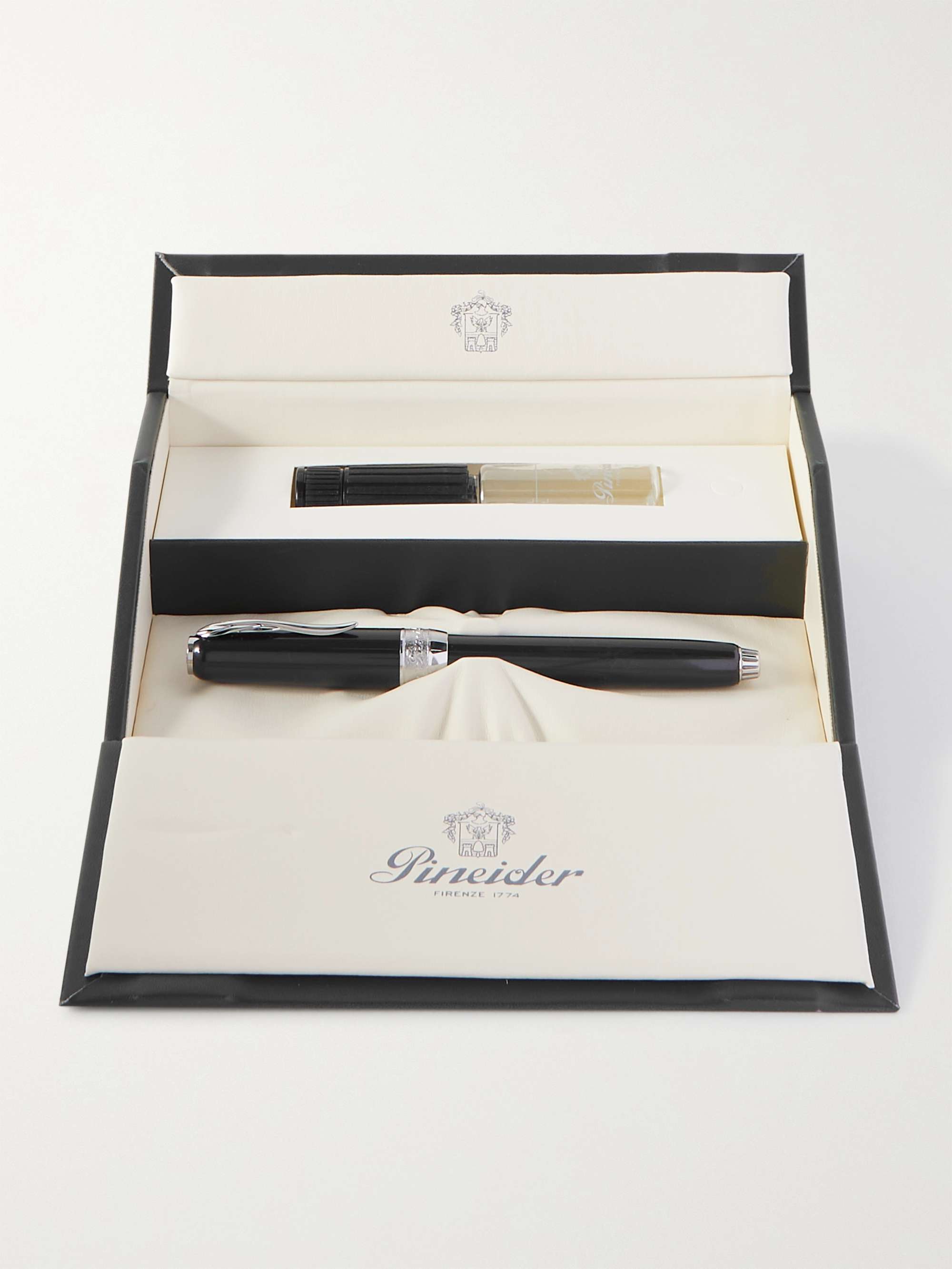 PINEIDER UltraResin and 14-Karat White Gold Fountain Pen