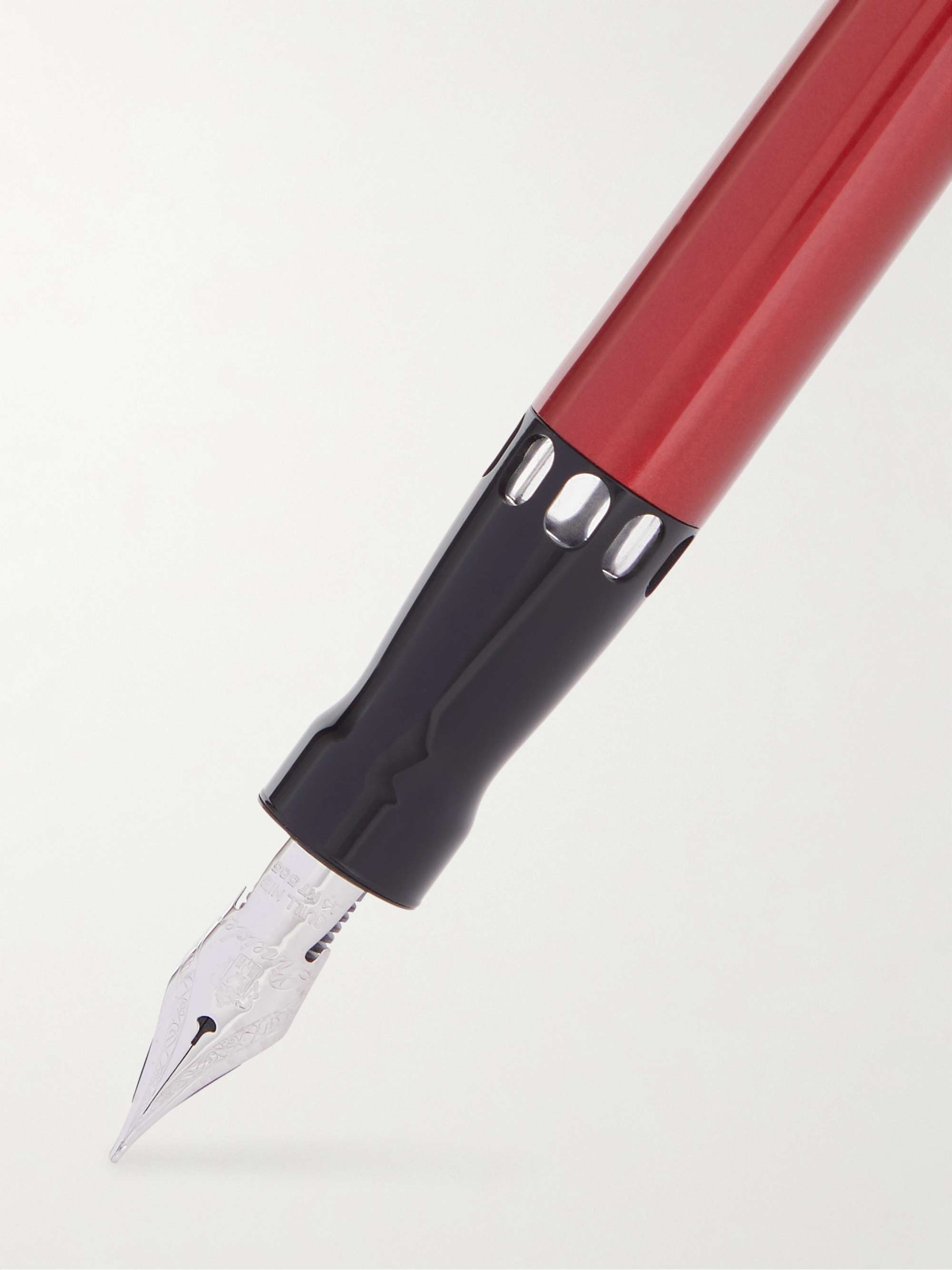 PINEIDER UltraResin and 14-Karat White Gold Fountain Pen