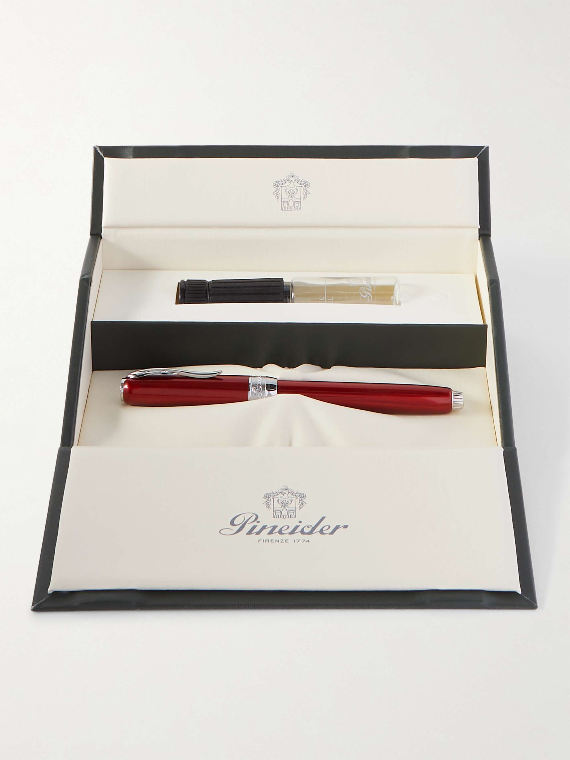 PINEIDER UltraResin and 14-Karat White Gold Fountain Pen