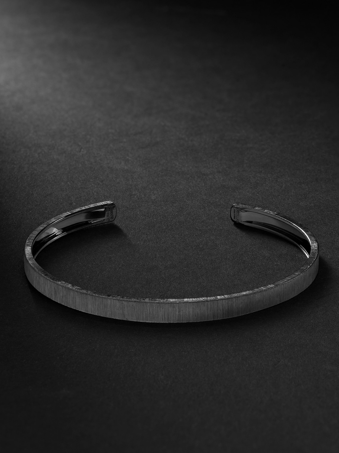 Buccellati Macri Blackened White Gold Bangle In Silver