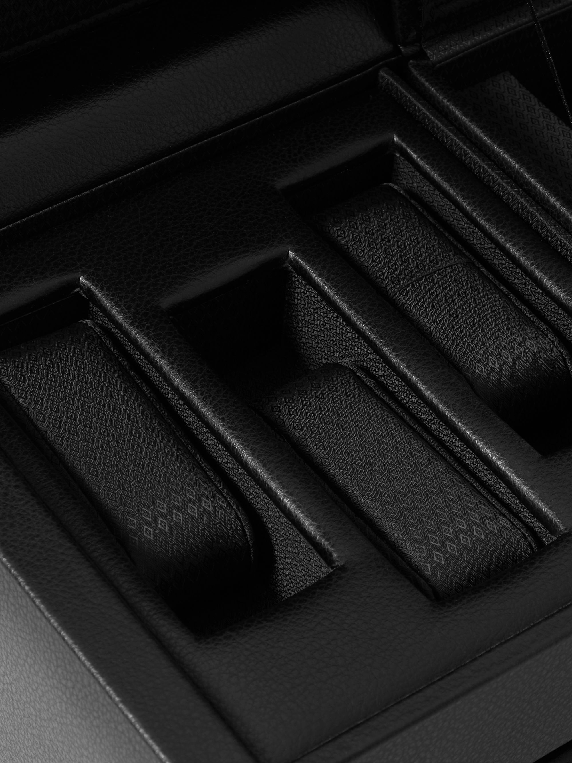WOLF Roadster Pebble-Grain Vegan Leather Double Watch Winder