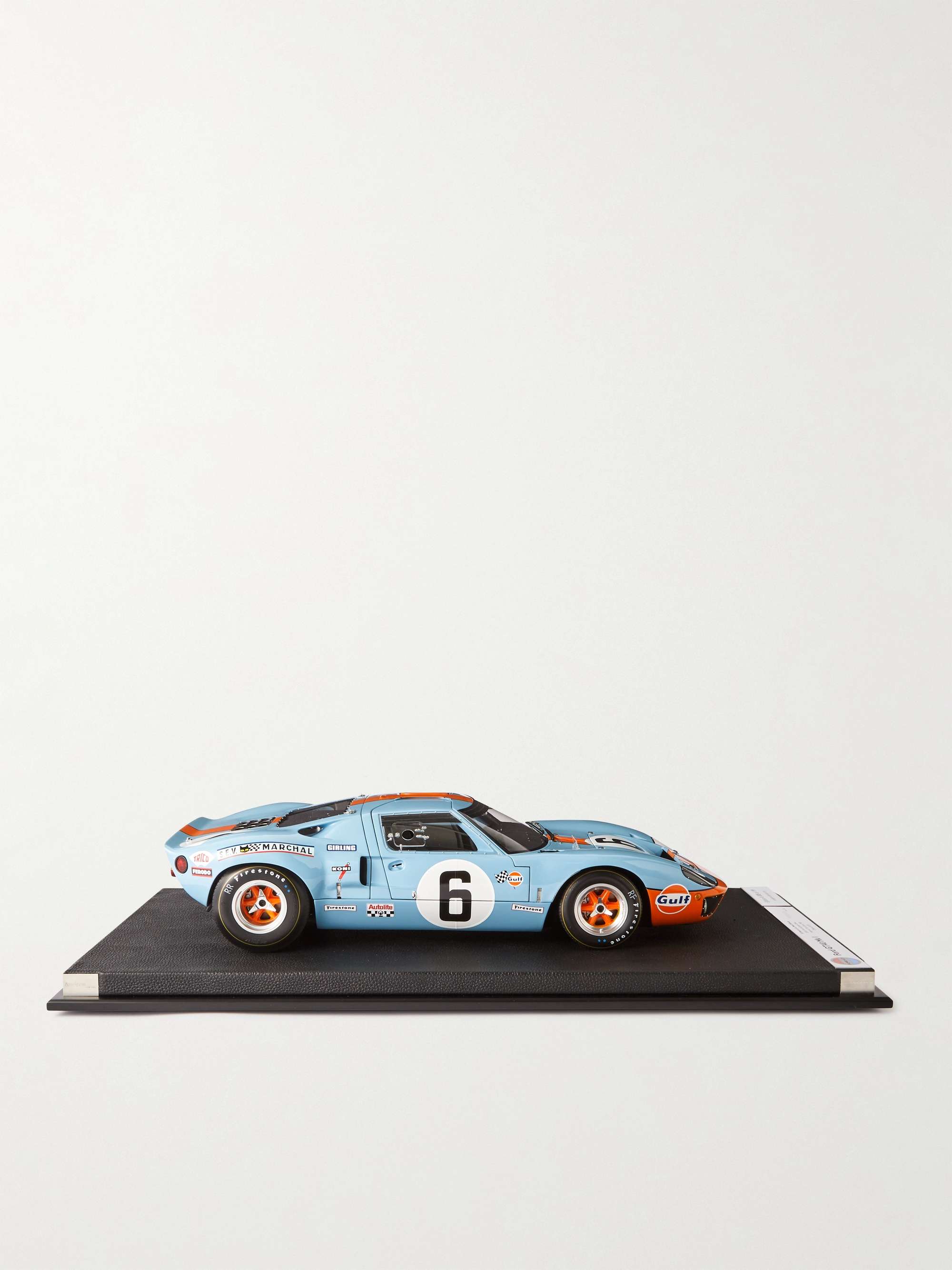 AMALGAM COLLECTION Ford GT40 1:8 Model Car