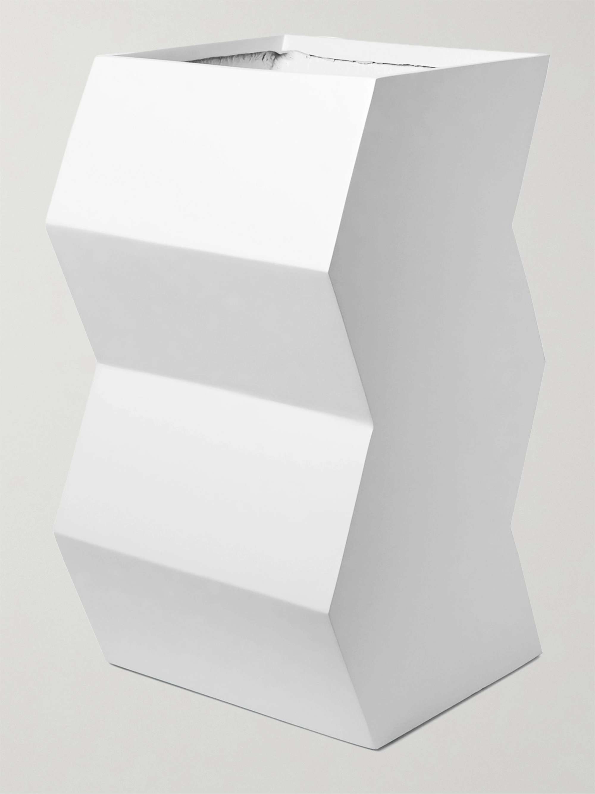 PIECES Cone Fiberglass Planter