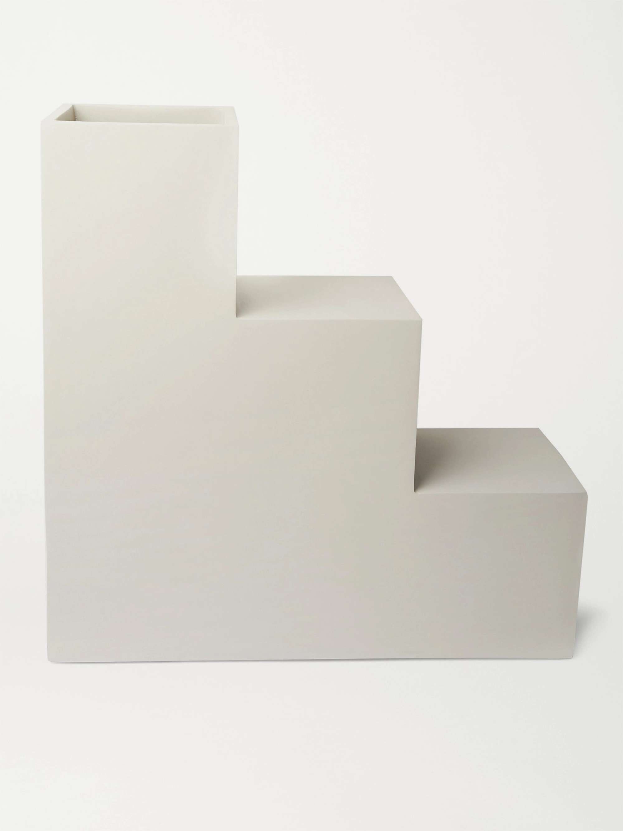 PIECES Steps Fibreglass Planter