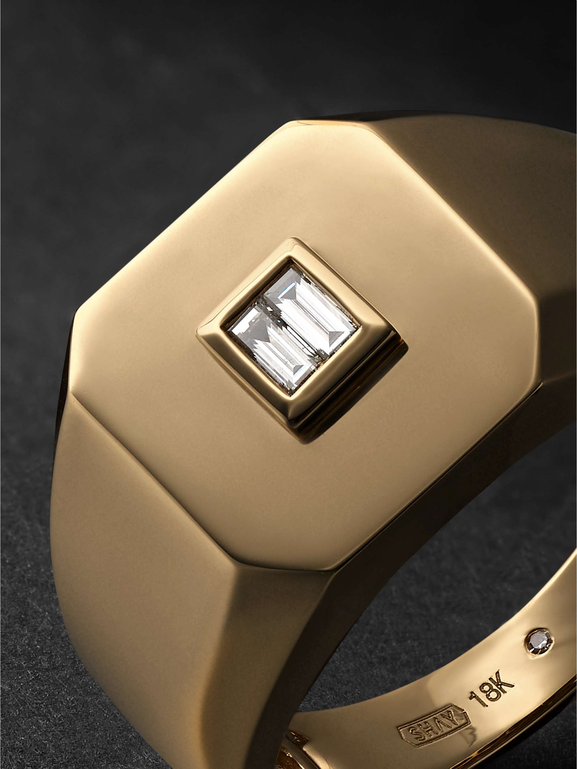 SHAY Gold Diamond Signet Ring