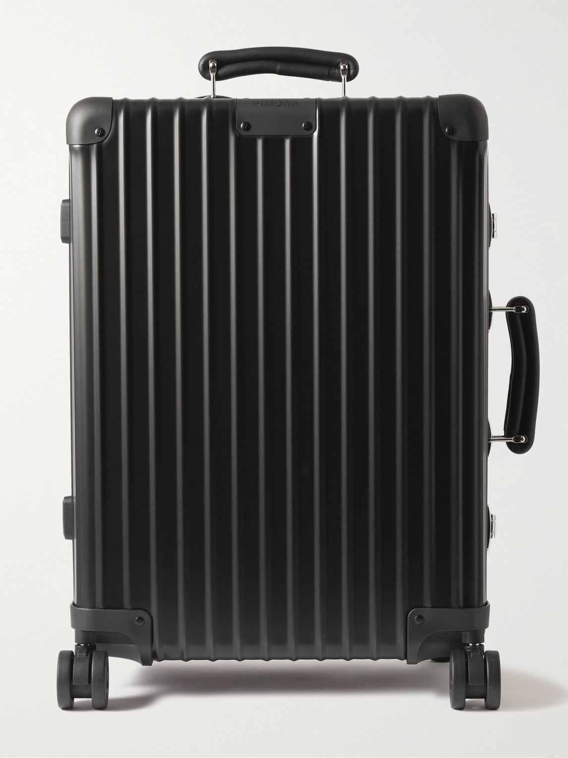 Rimowa Classic 55cm Aluminium Carry-On Suitcase - Men